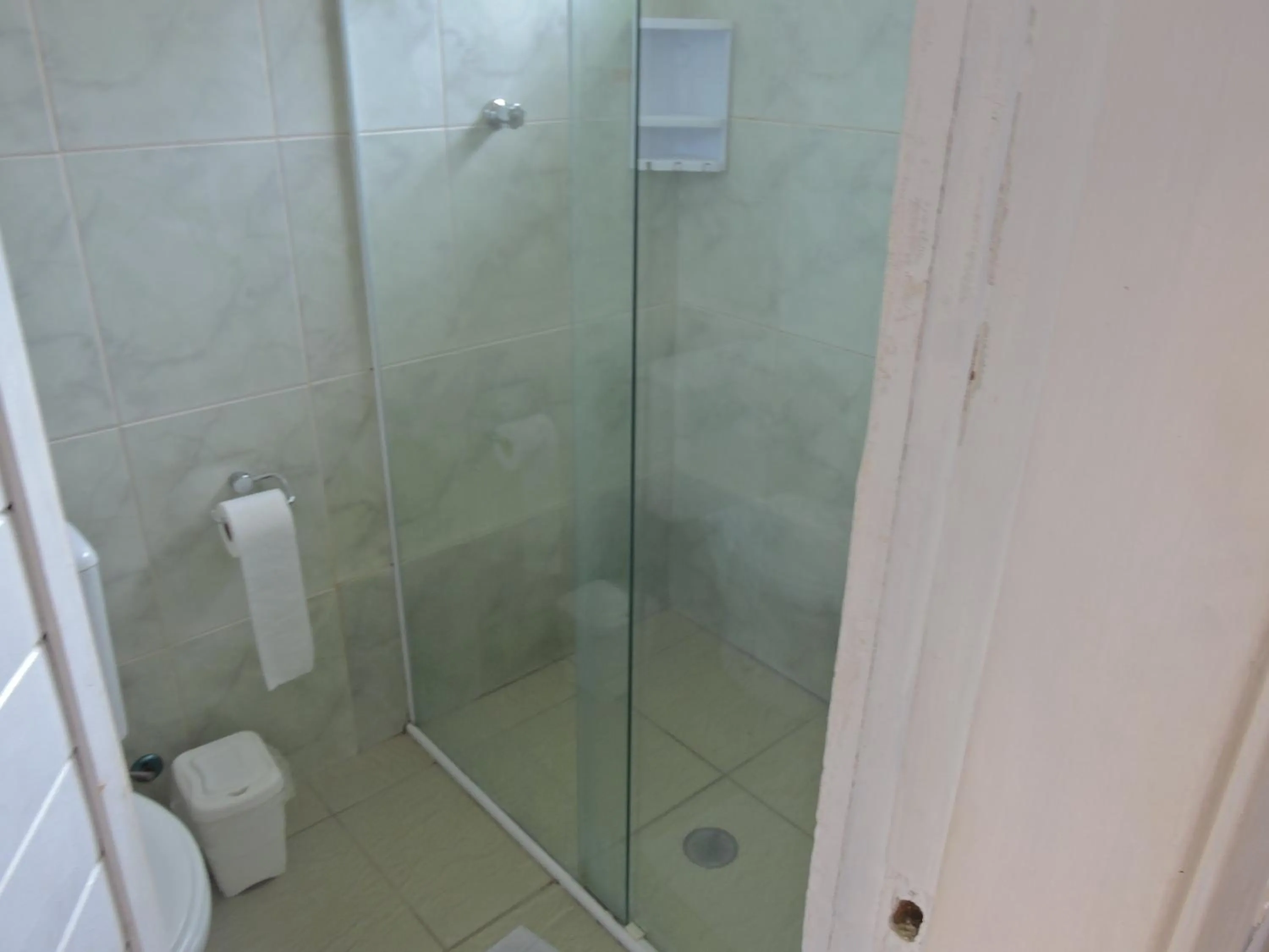 Bathroom in Pousada Sorocotuba - Piscina Aquecida