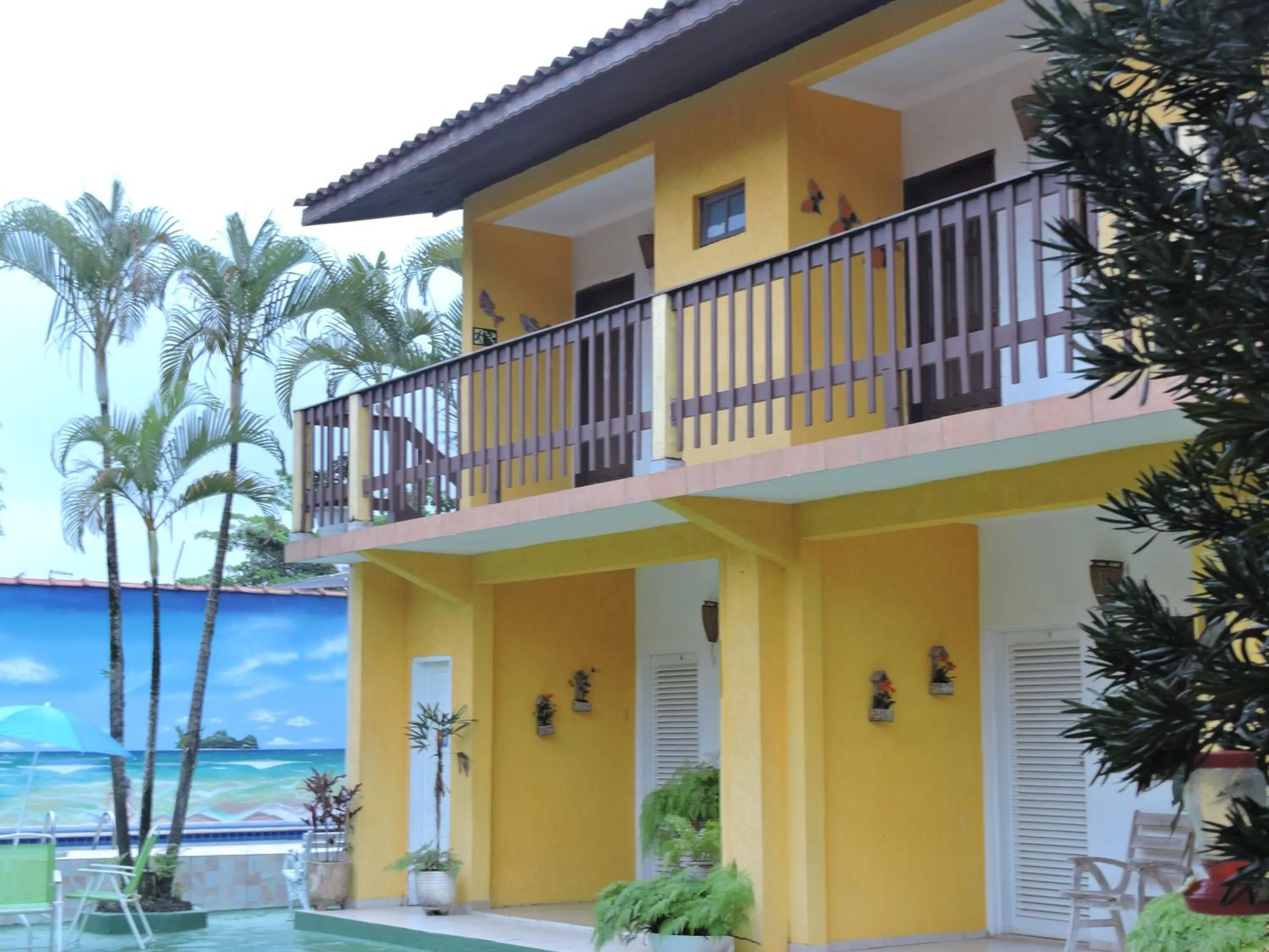 Balcony/Terrace in Pousada Sorocotuba - Piscina Aquecida