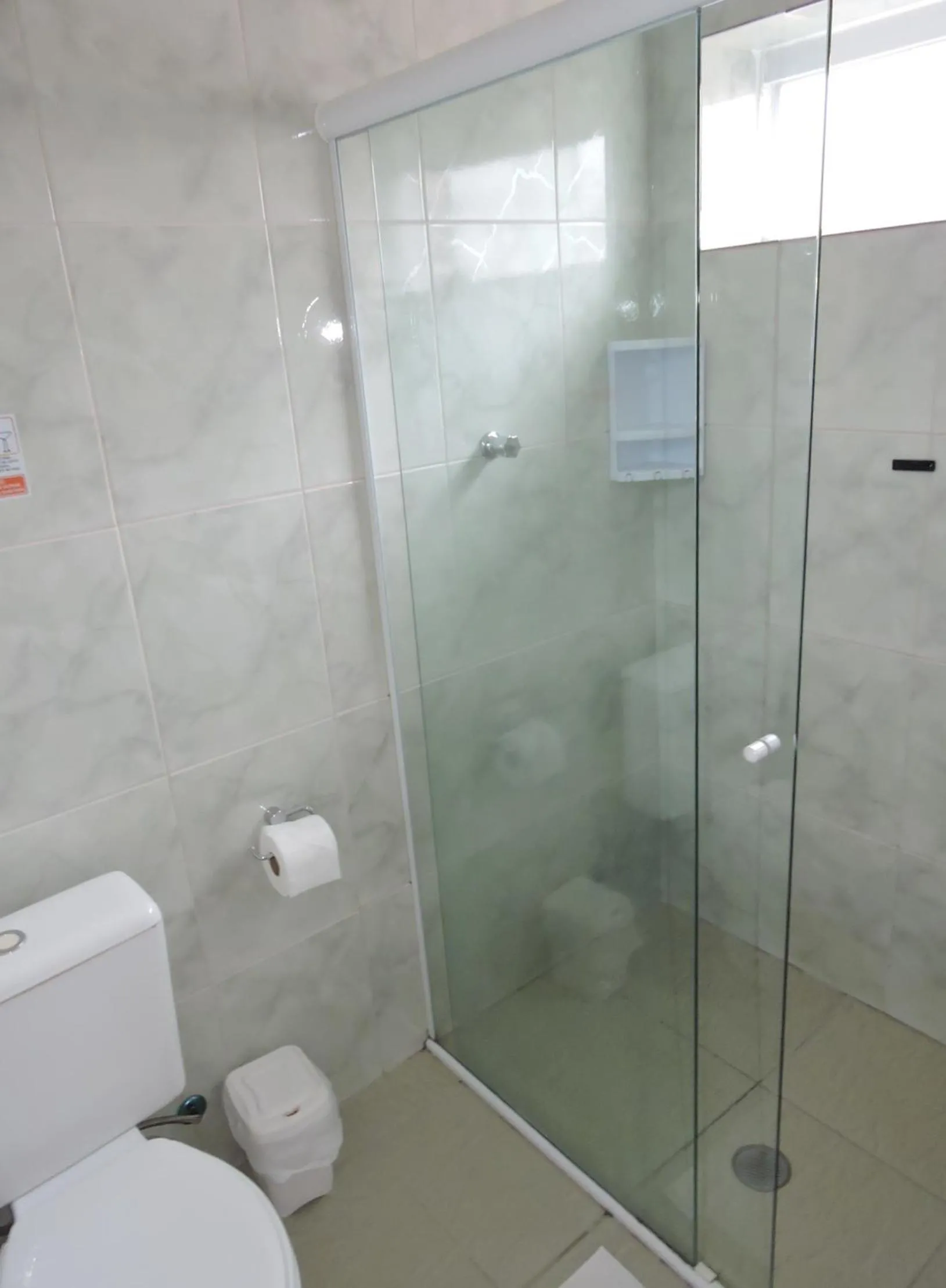 Bathroom in Pousada Sorocotuba - Piscina Aquecida
