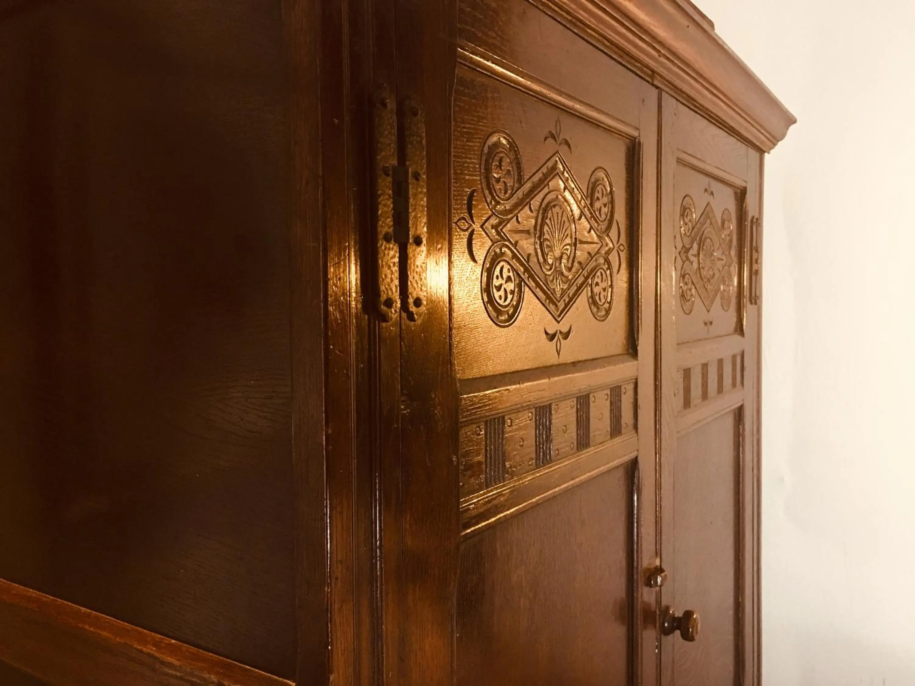 The Oxenham Arms Hotel Devon