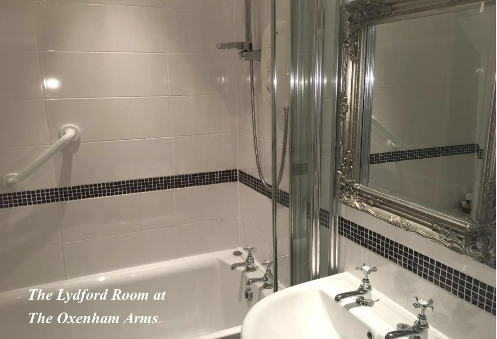 Shower in The Oxenham Arms Hotel Devon