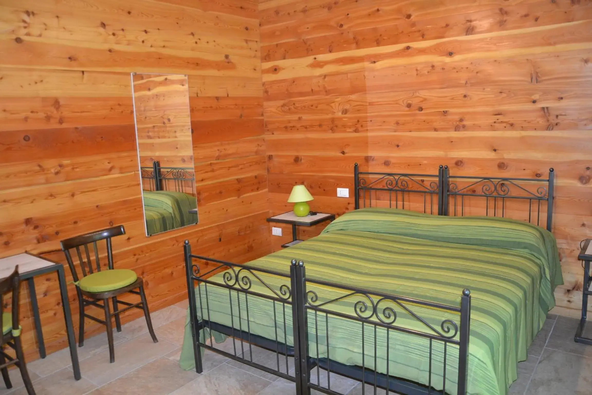 Triple Room with Private Bathroom - single occupancy in B&B L'albero e le stelle Triple Room with Private Bathroom - single occupancy in B&B L'albero e le stelle