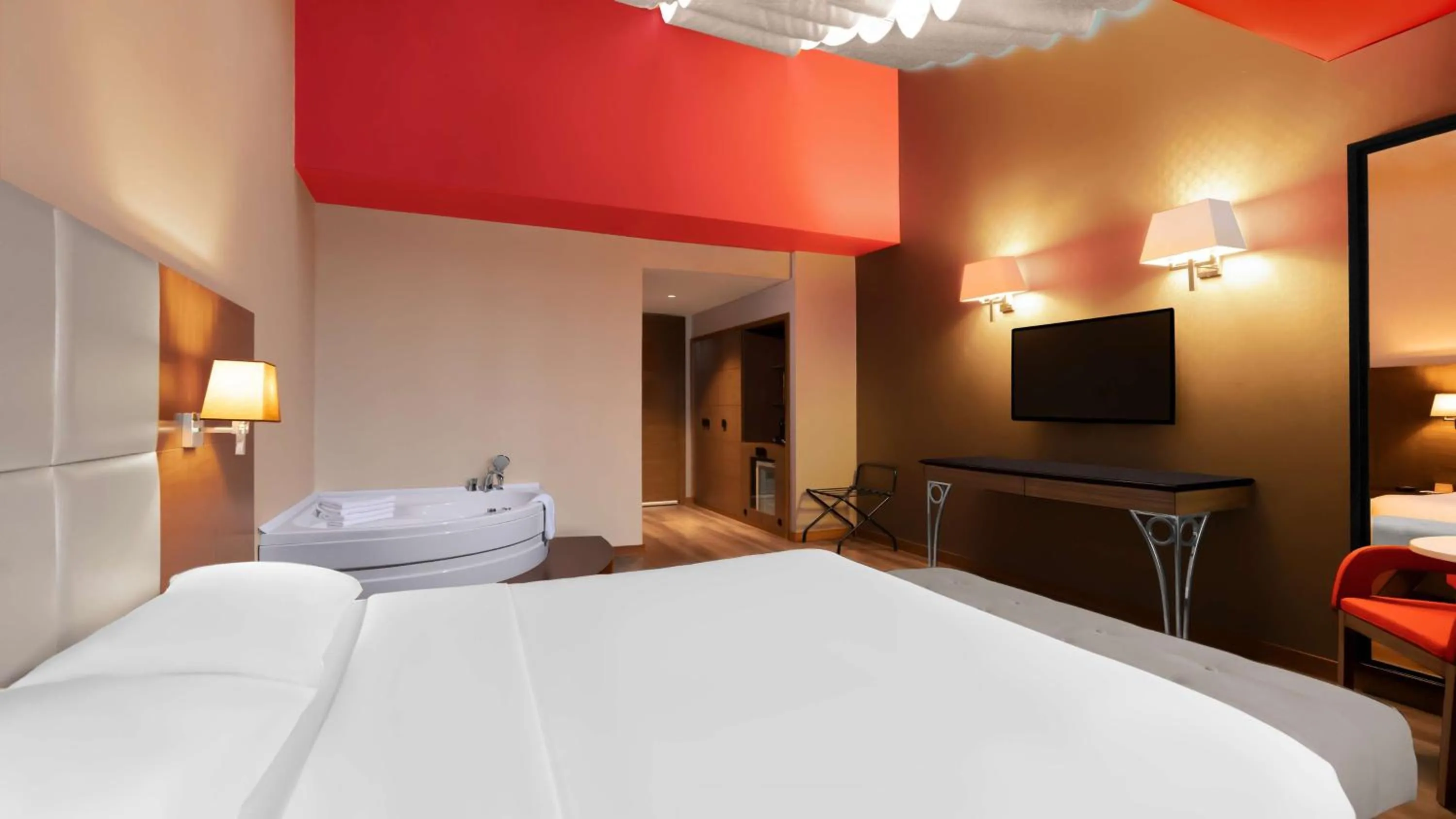 Photo of the whole room, Bed in Park Inn by Radisson Istanbul Asia Kavacik