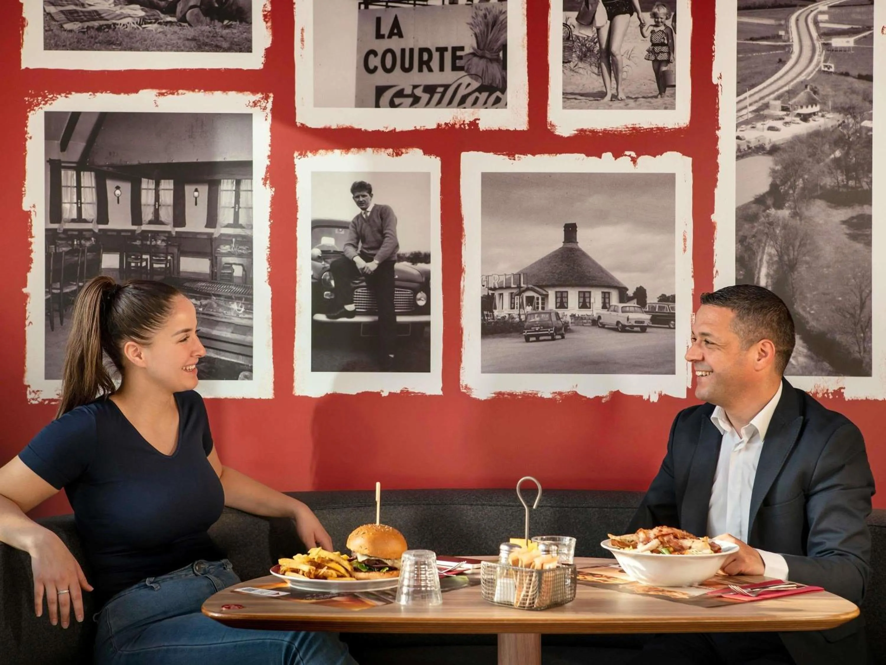 Restaurant/places to eat in Ibis Marne la Vallée Noisy