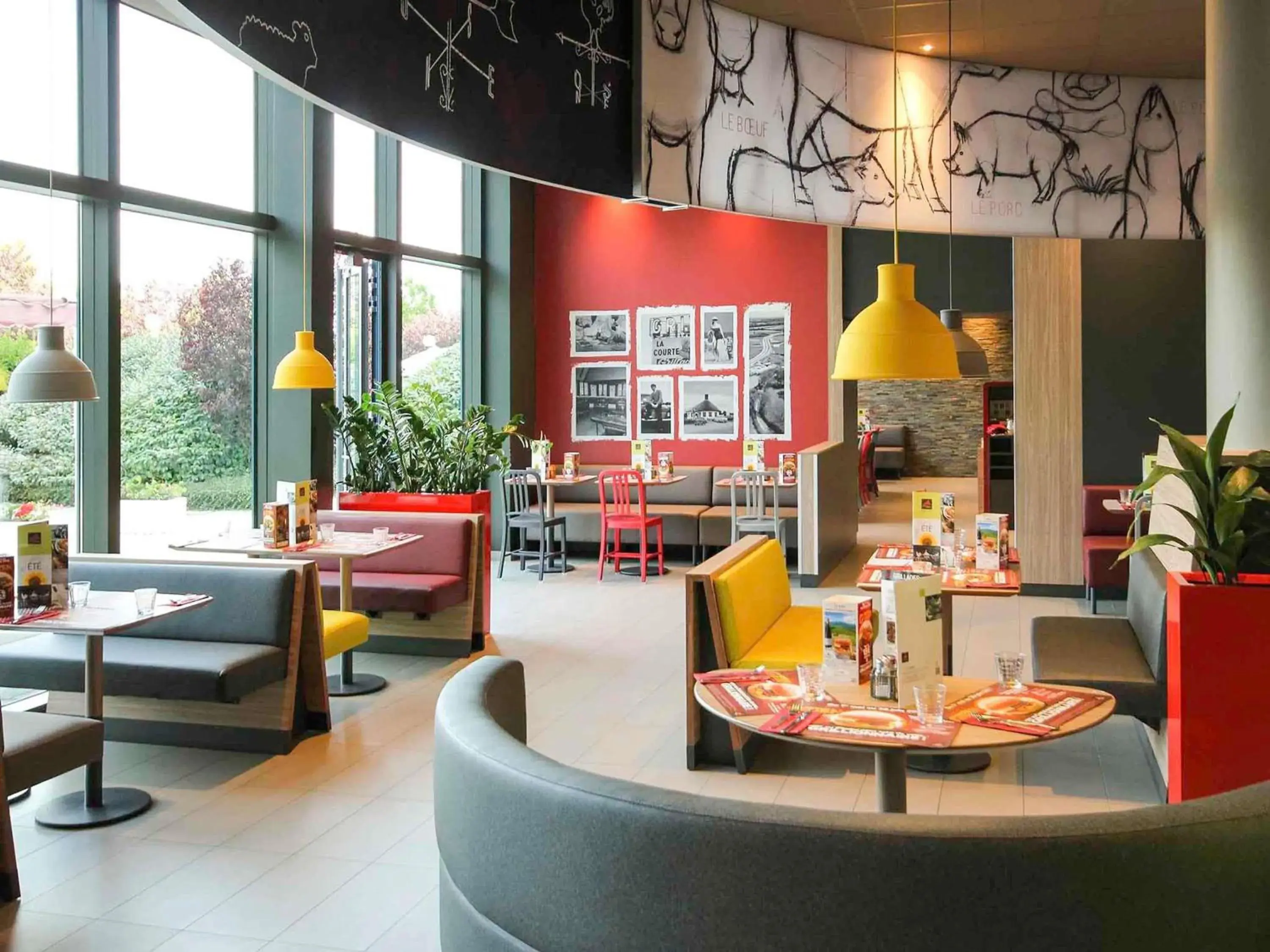 Property building in Ibis Marne la Vallée Noisy Property building in Ibis Marne la Vallée Noisy