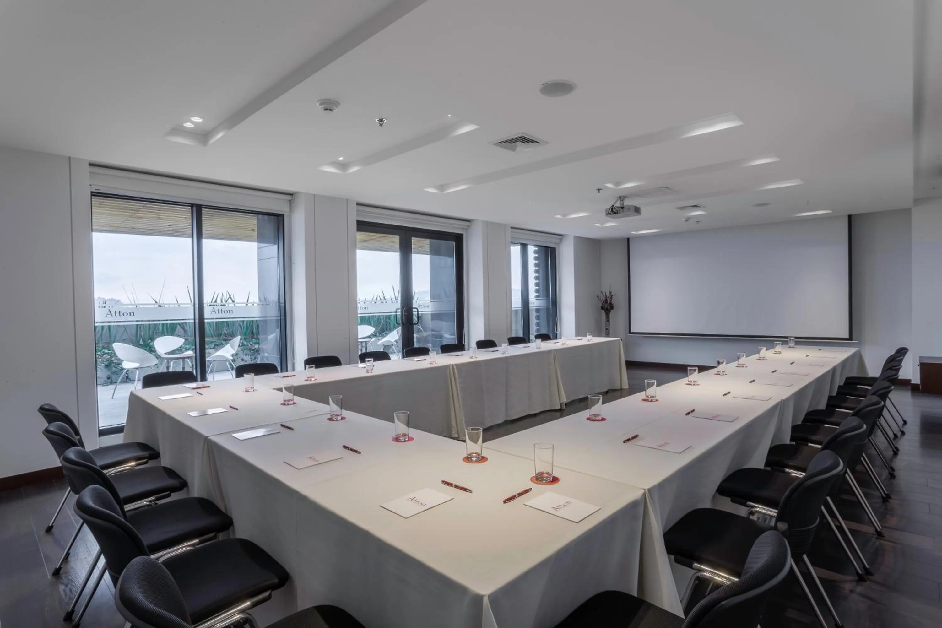 Meeting/conference room in Mercure Bogota Calle 100