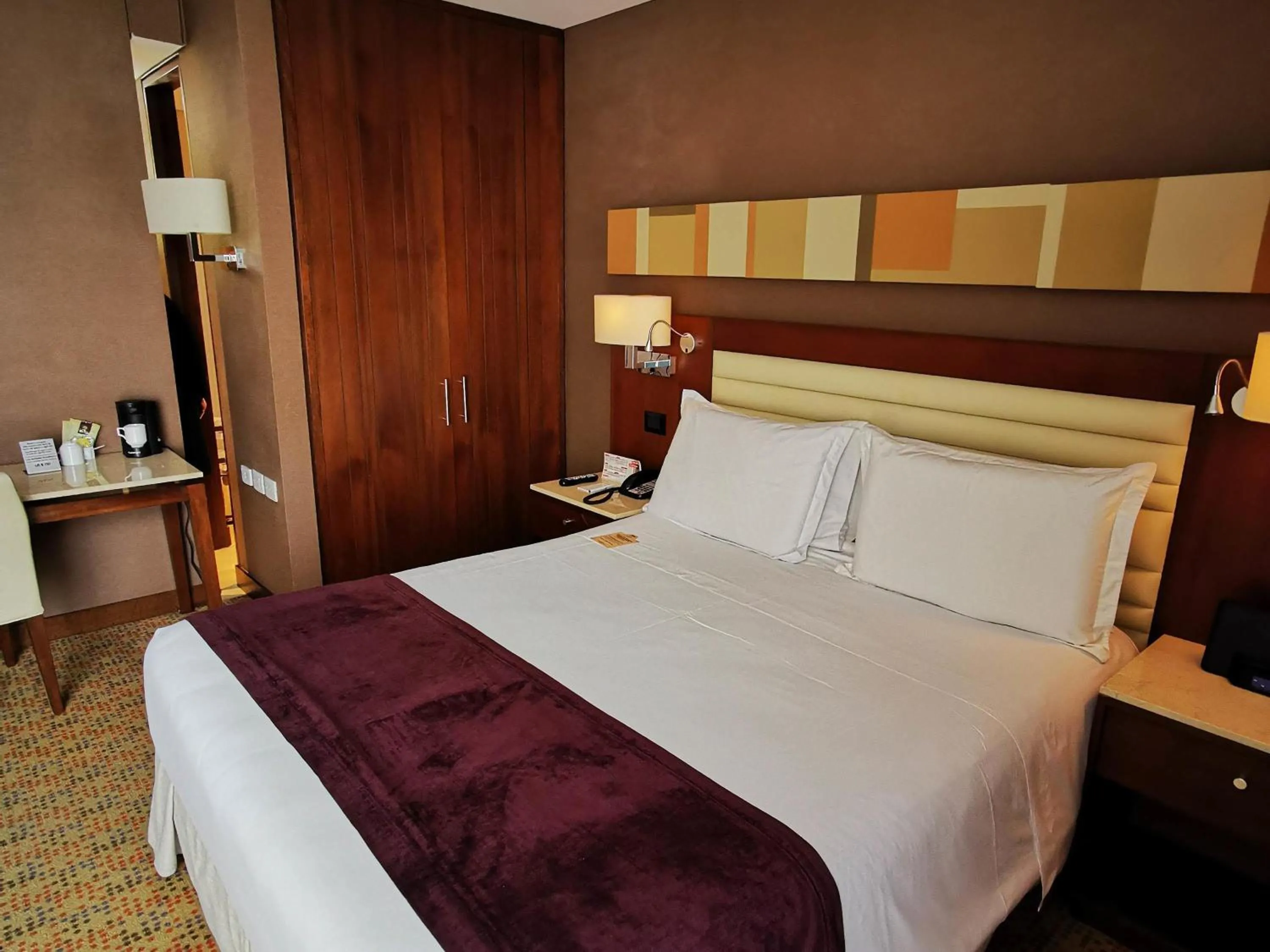 Bedroom, Bed in Mercure Bogota Calle 100