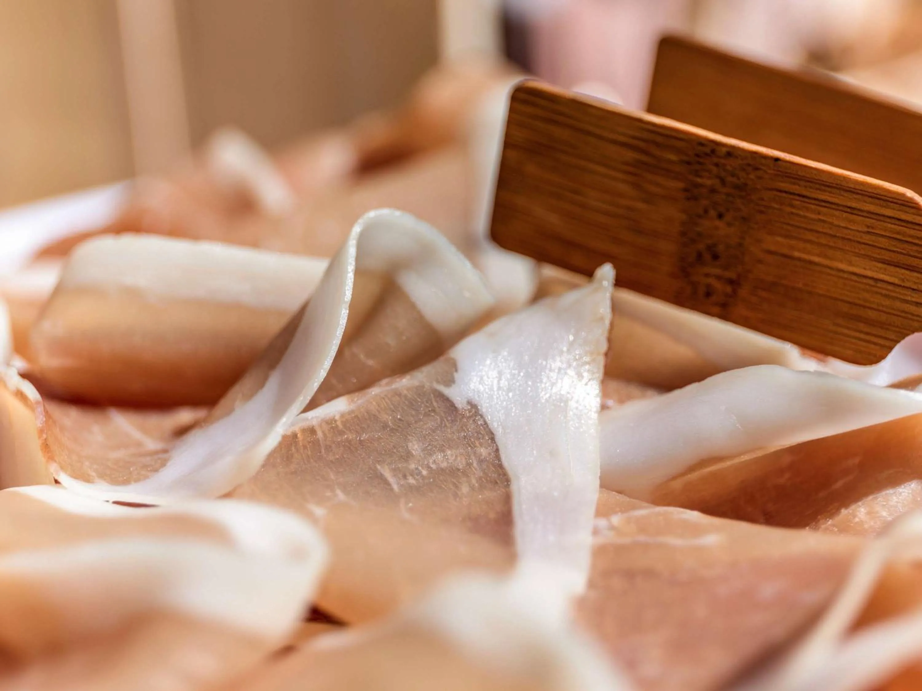 Restaurant/places to eat in Mercure Bogota Calle 100