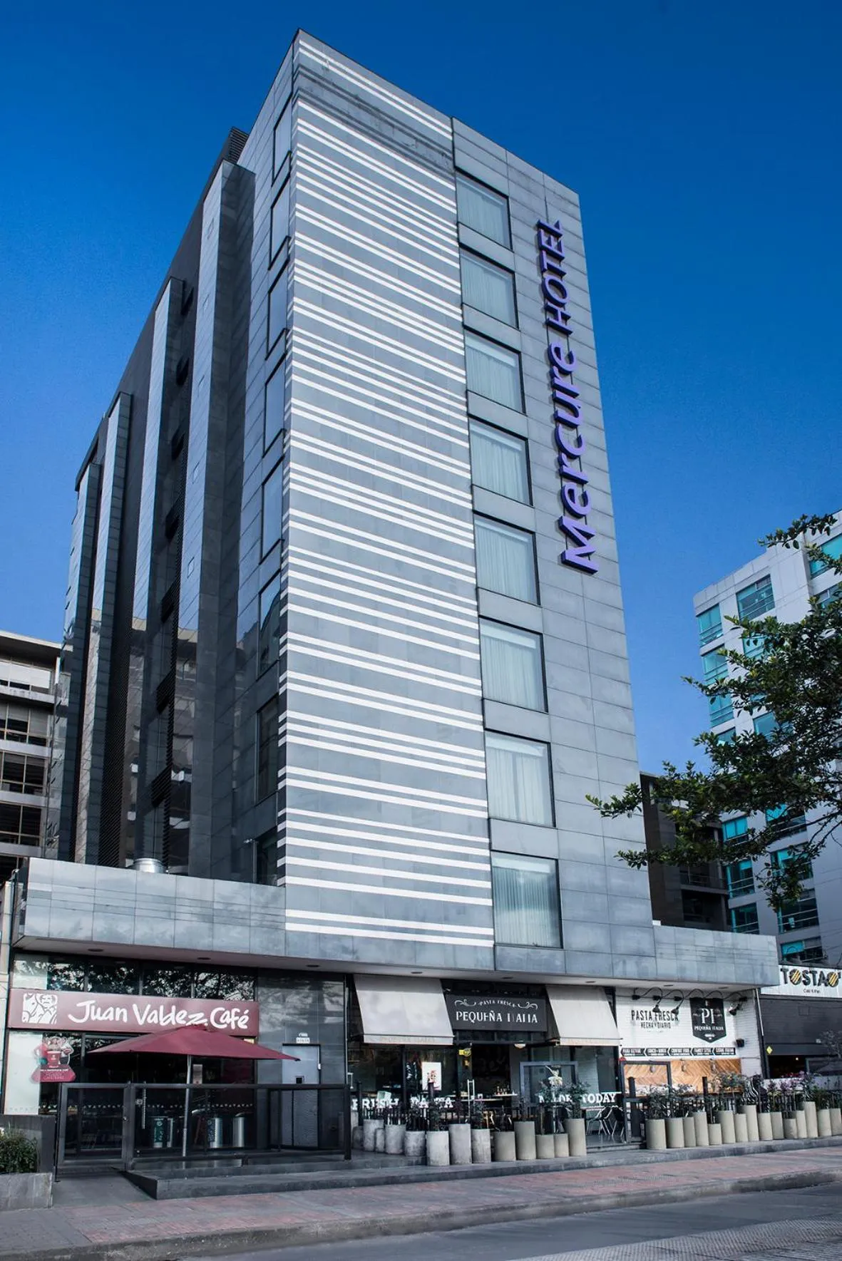 Property building in Mercure Bogota Calle 100