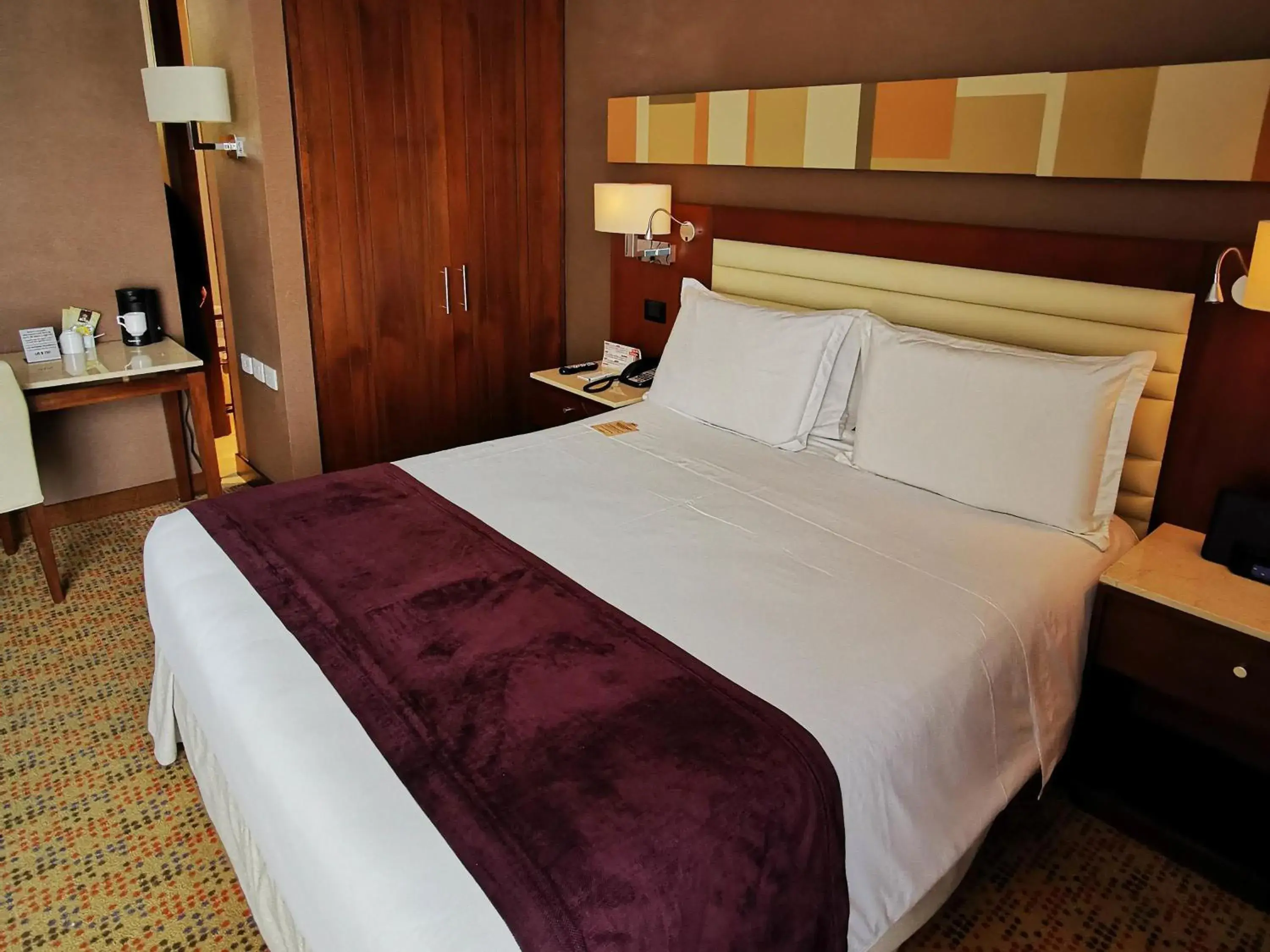 Bedroom, Bed in Mercure Bogota Calle 100 Bedroom, Bed in Mercure Bogota Calle 100