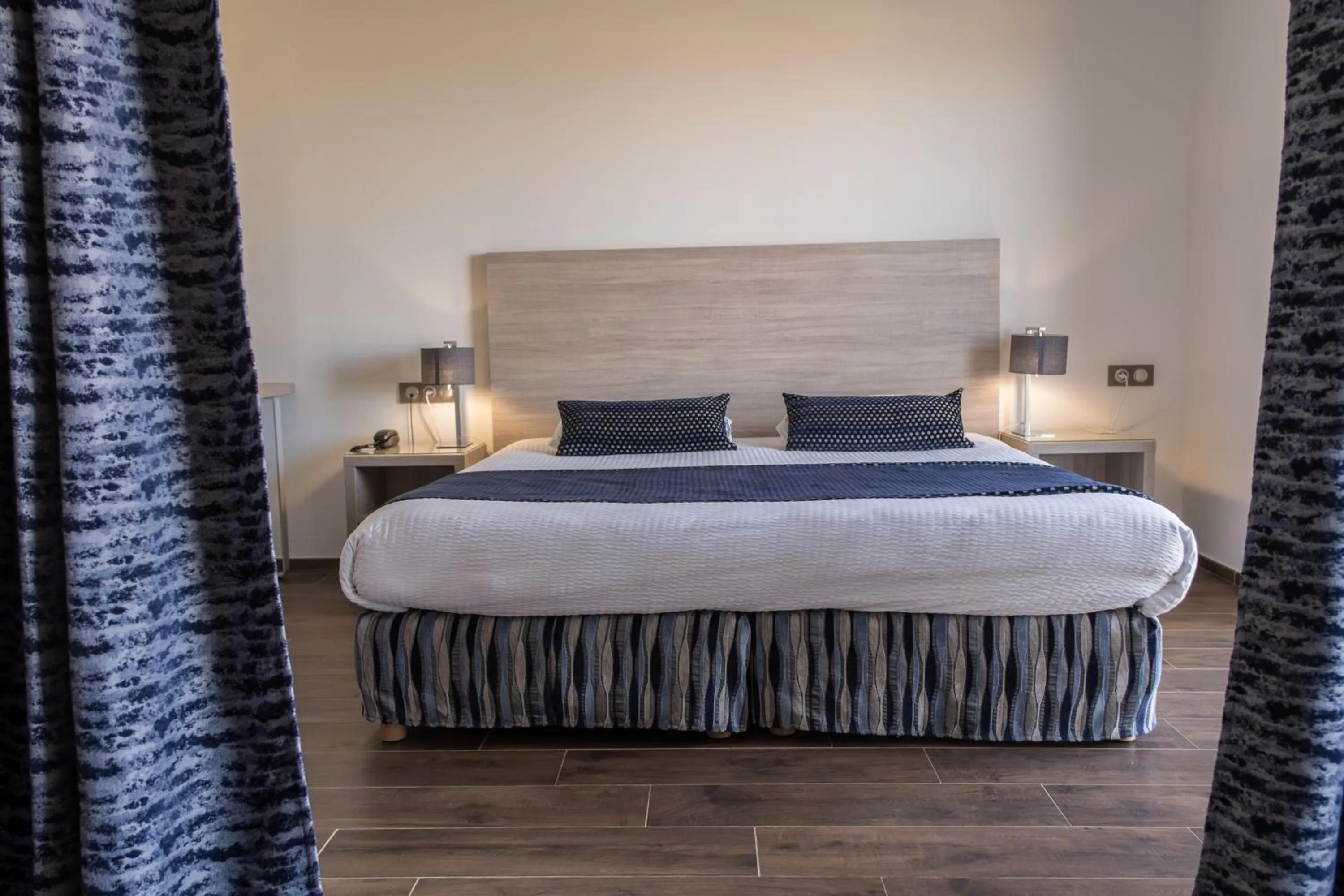 Bed in Hôtel Funtana Marina