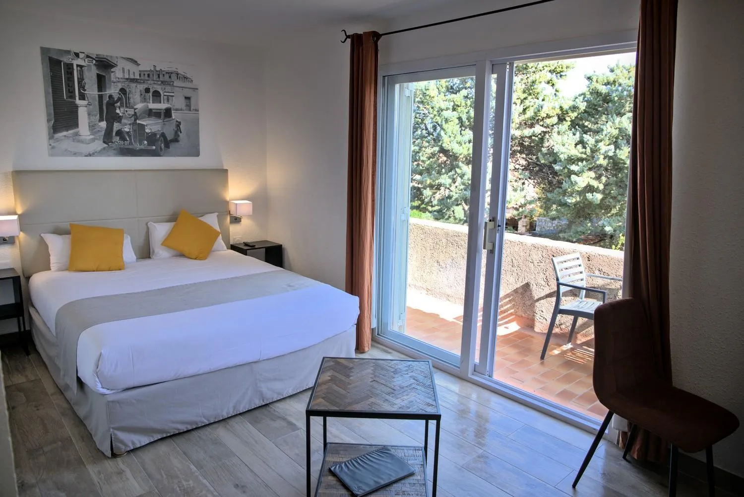 Bed in Hôtel Casa Rossa & Spa