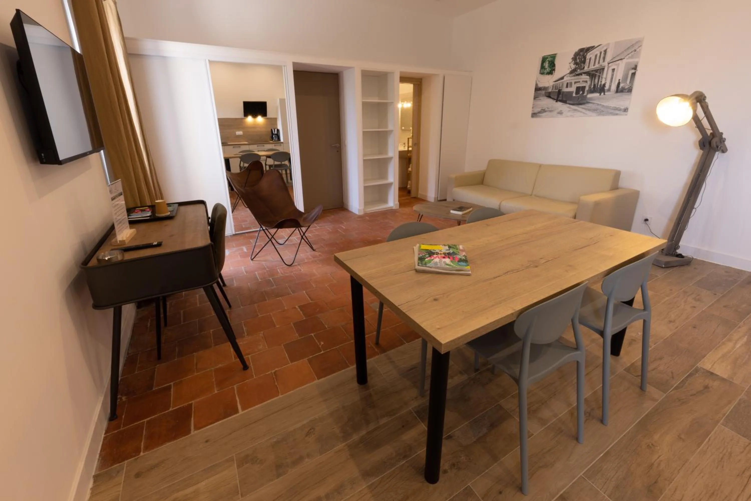 TV and multimedia in Hôtel Casa Rossa & Spa