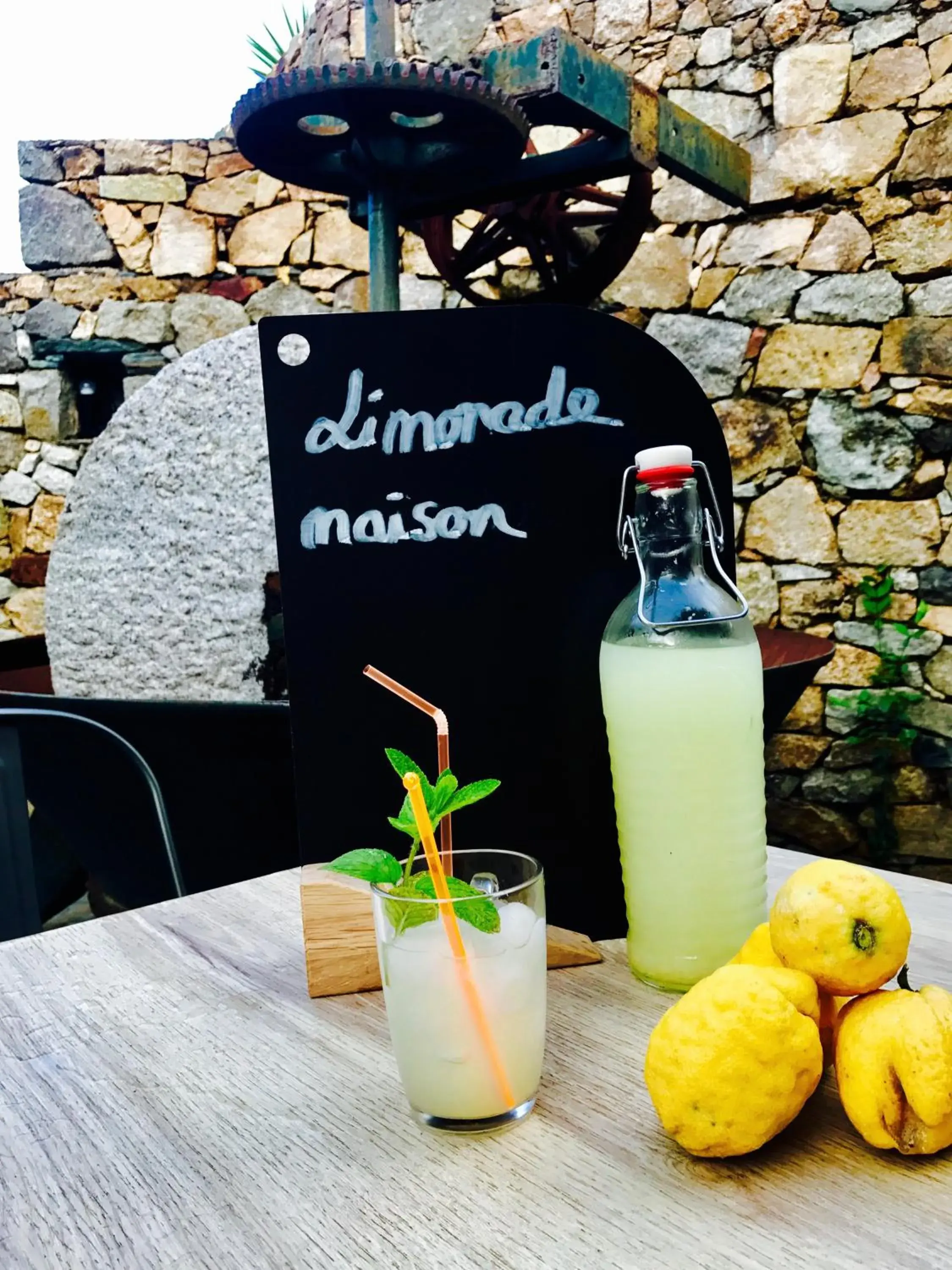 Food and drinks in Hôtel Casa Rossa & Spa Food and drinks in Hôtel Casa Rossa & Spa