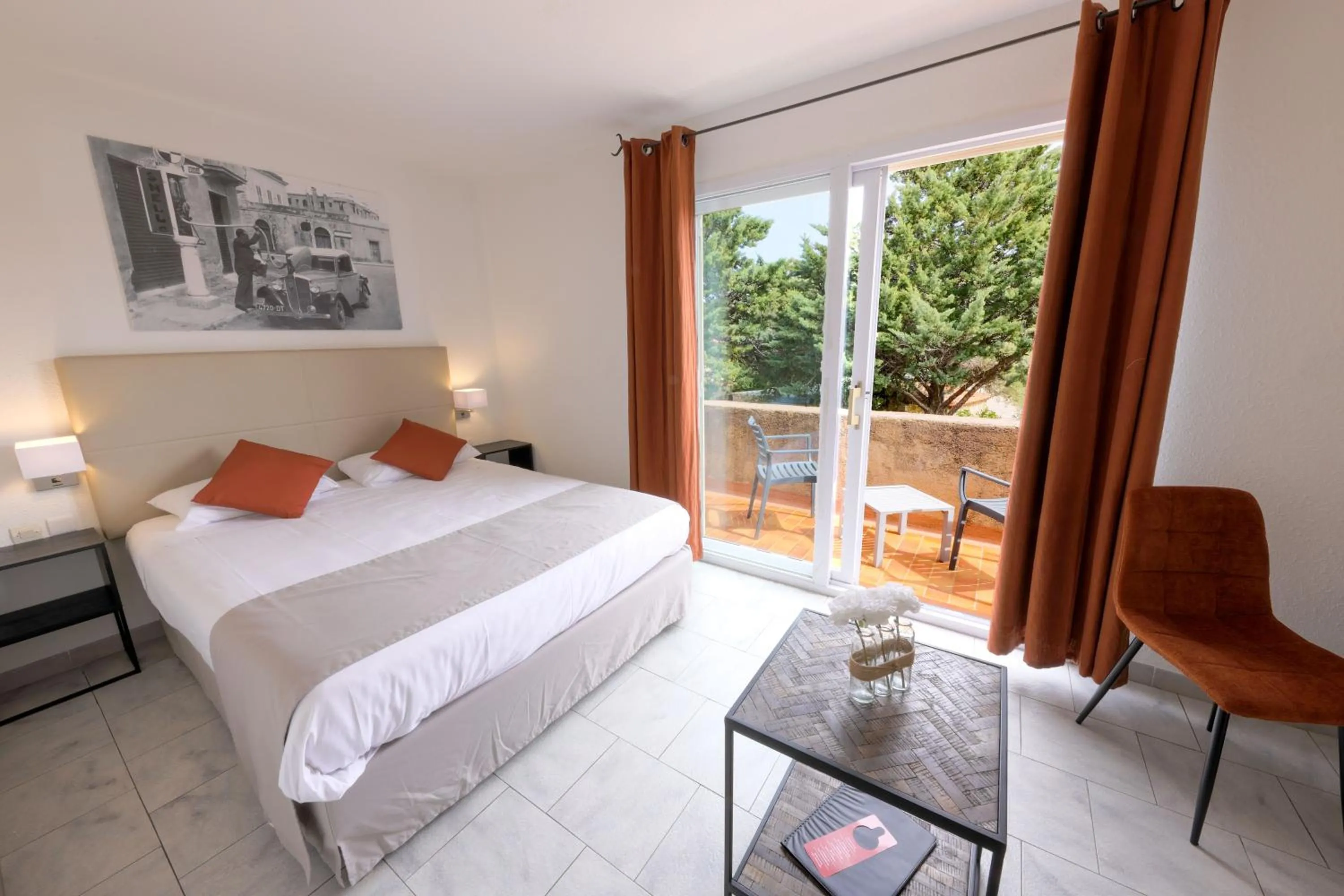 Bed in Hôtel Casa Rossa & Spa