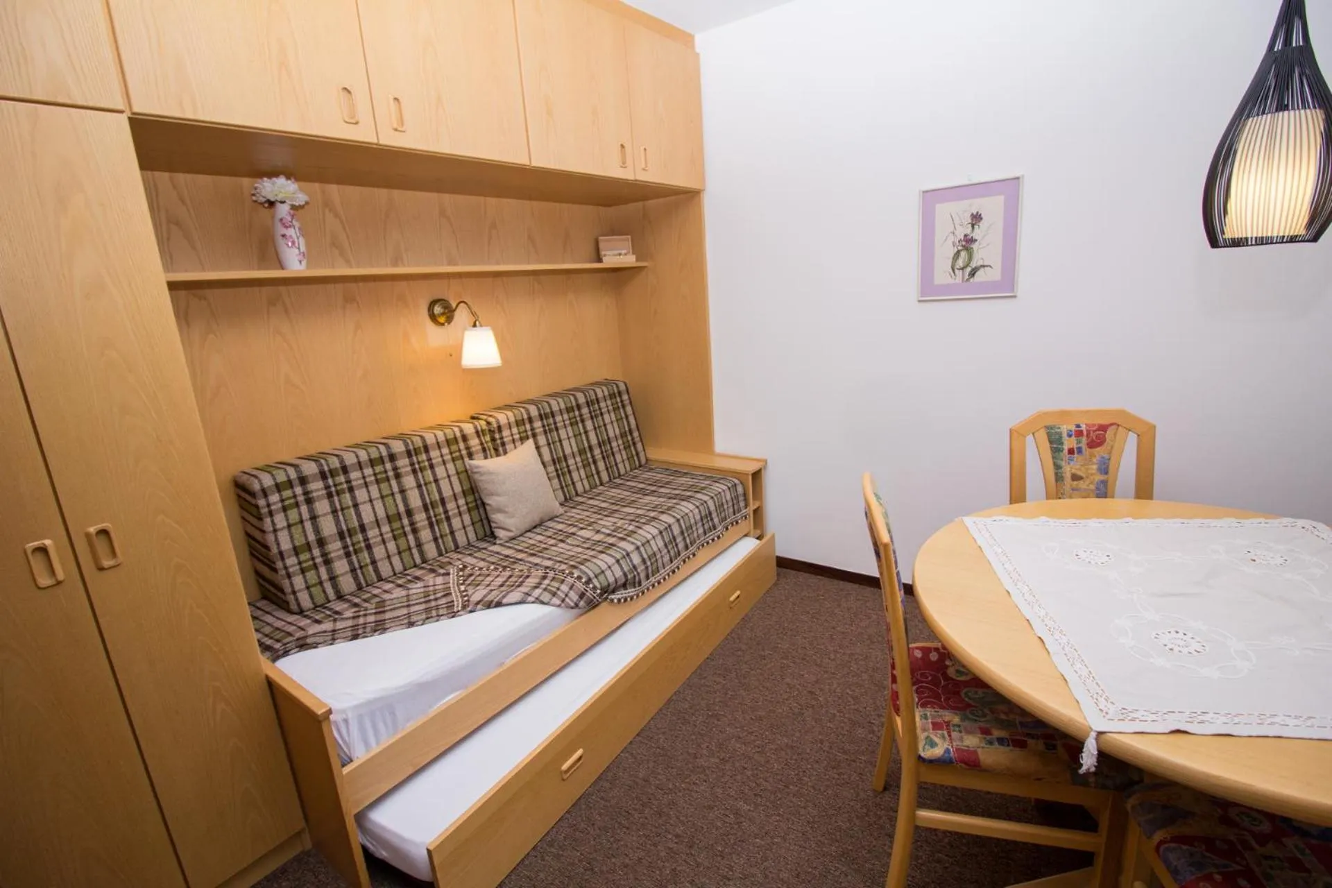 Bed in Residence Chris Appart