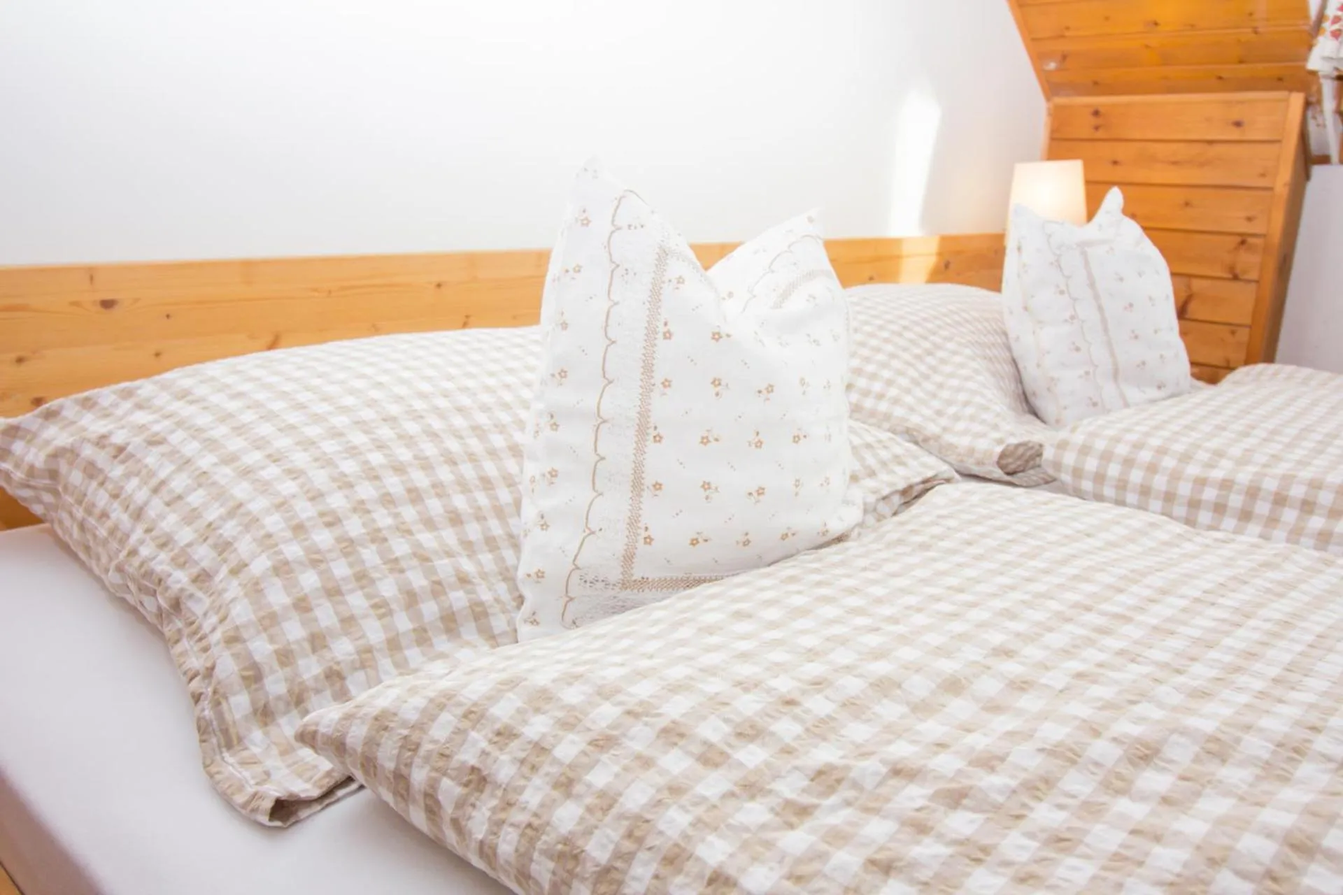 Bed in Residence Chris Appart