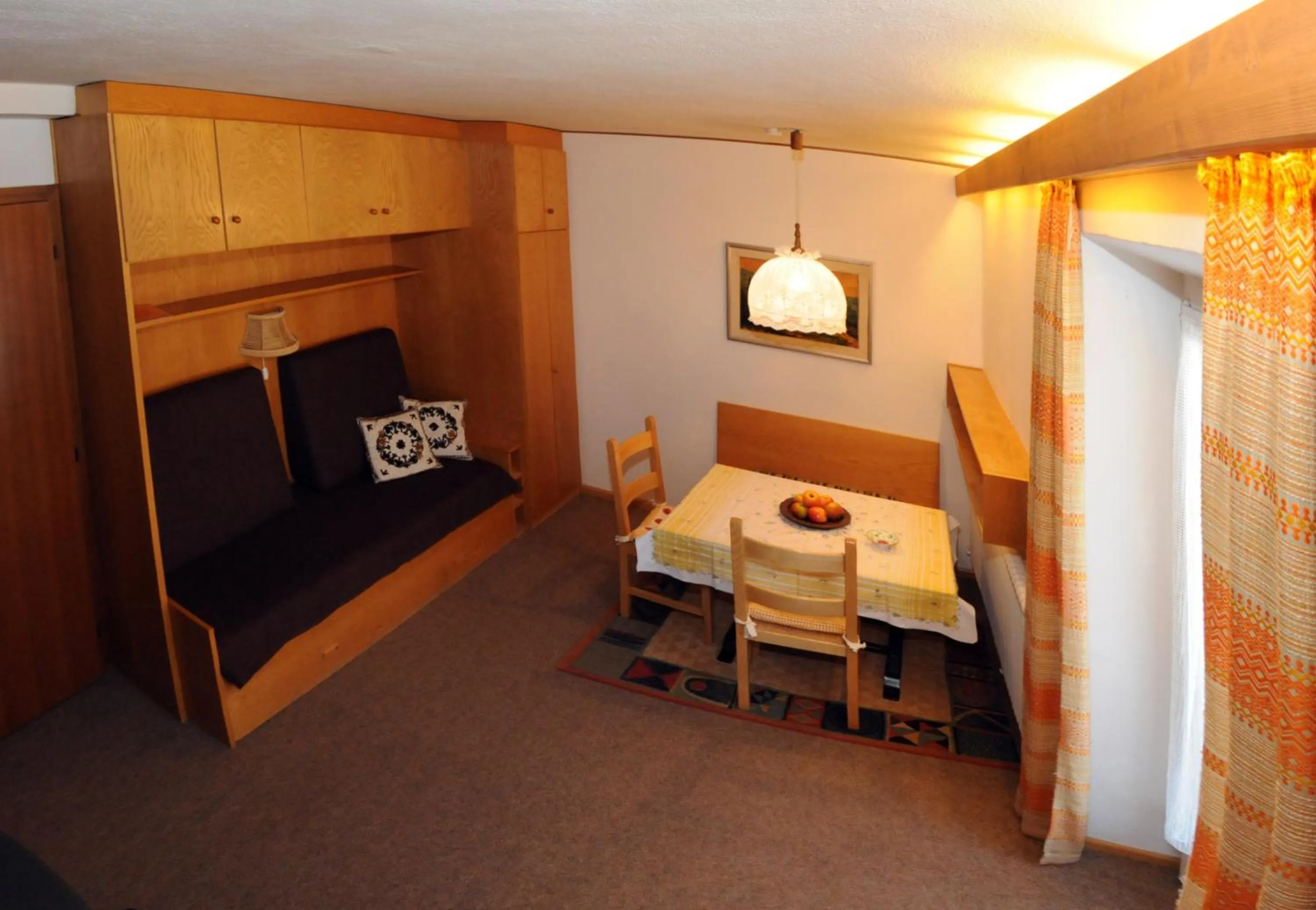 Dining area in Residence Chris Appart