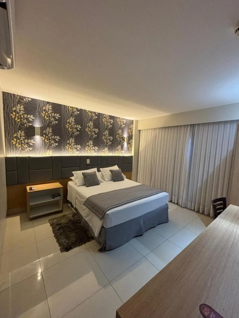 Bedroom, Bed in Hotel Girassol Plaza