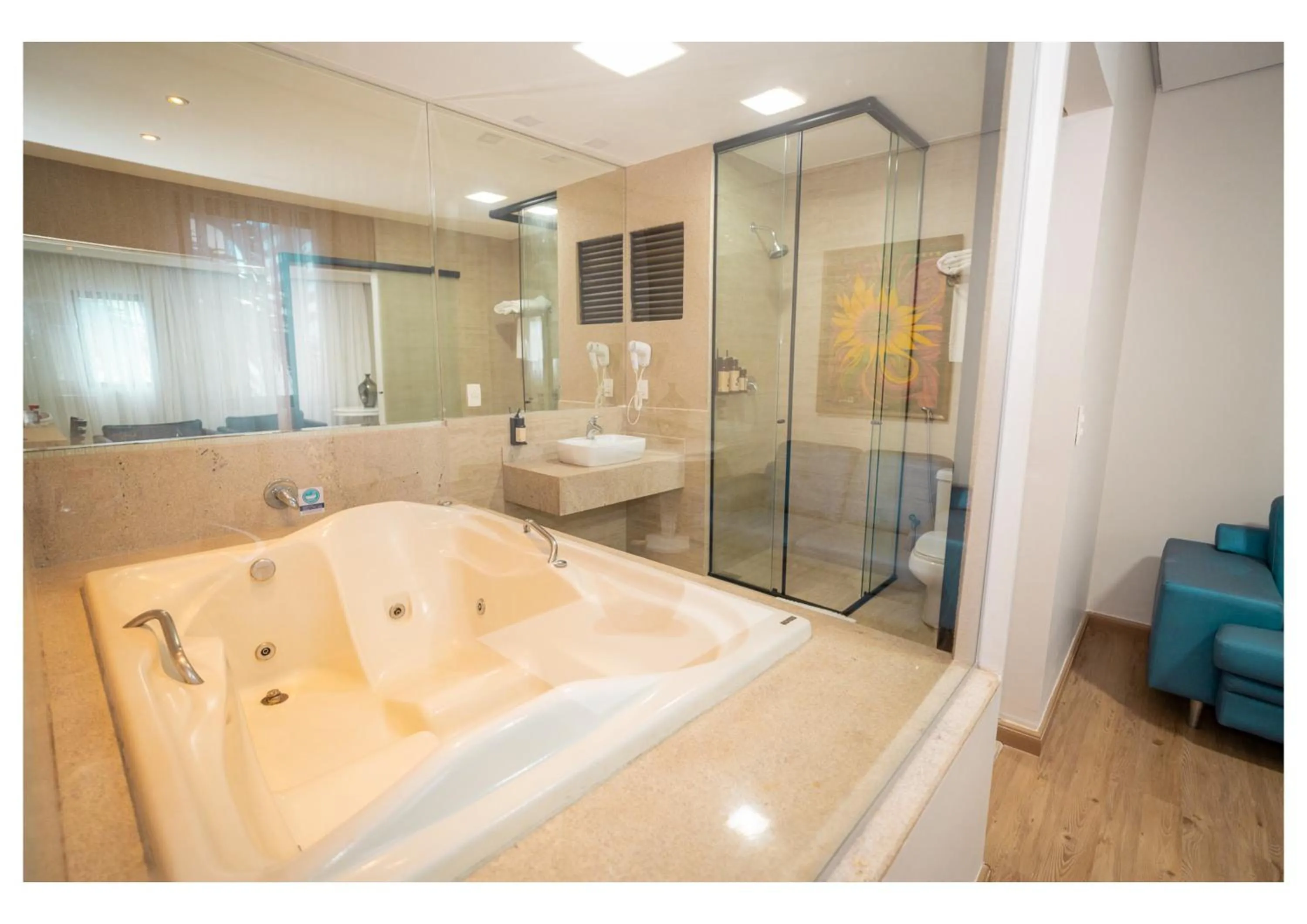 Bedroom in Hotel Girassol Plaza