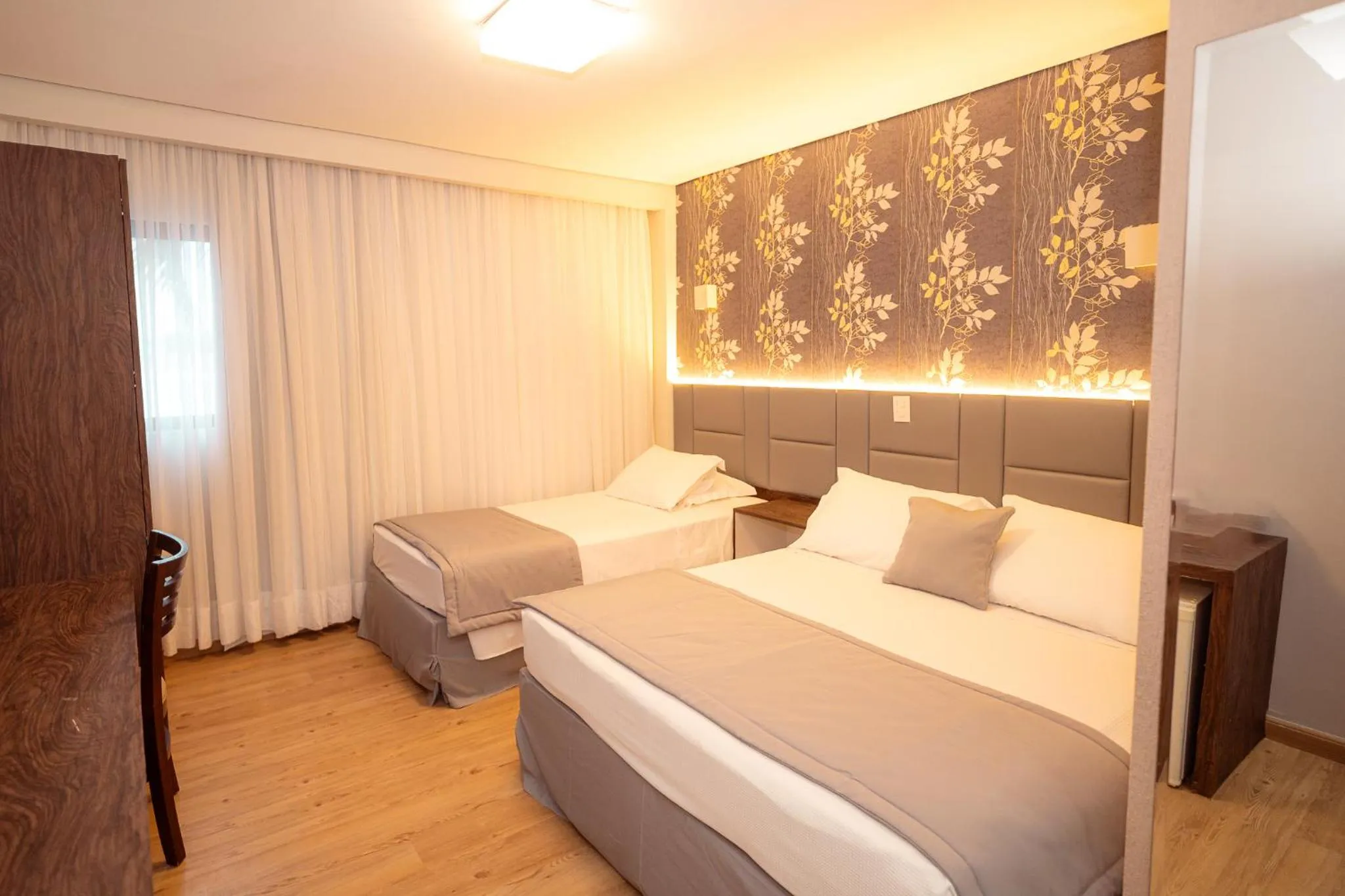 Bedroom, Bed in Hotel Girassol Plaza