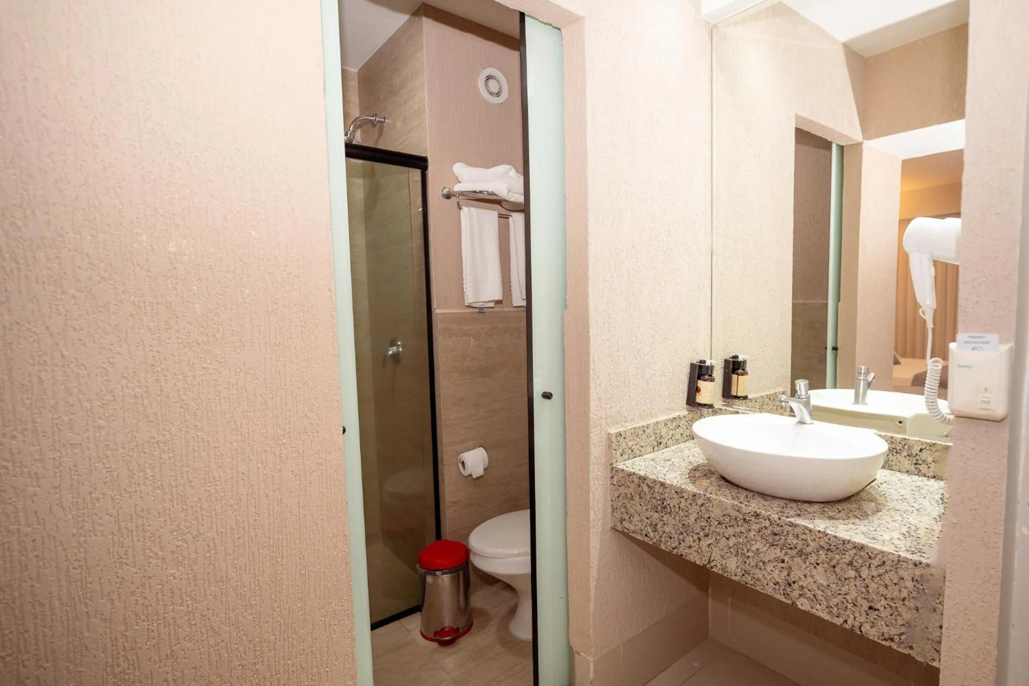 Bedroom in Hotel Girassol Plaza