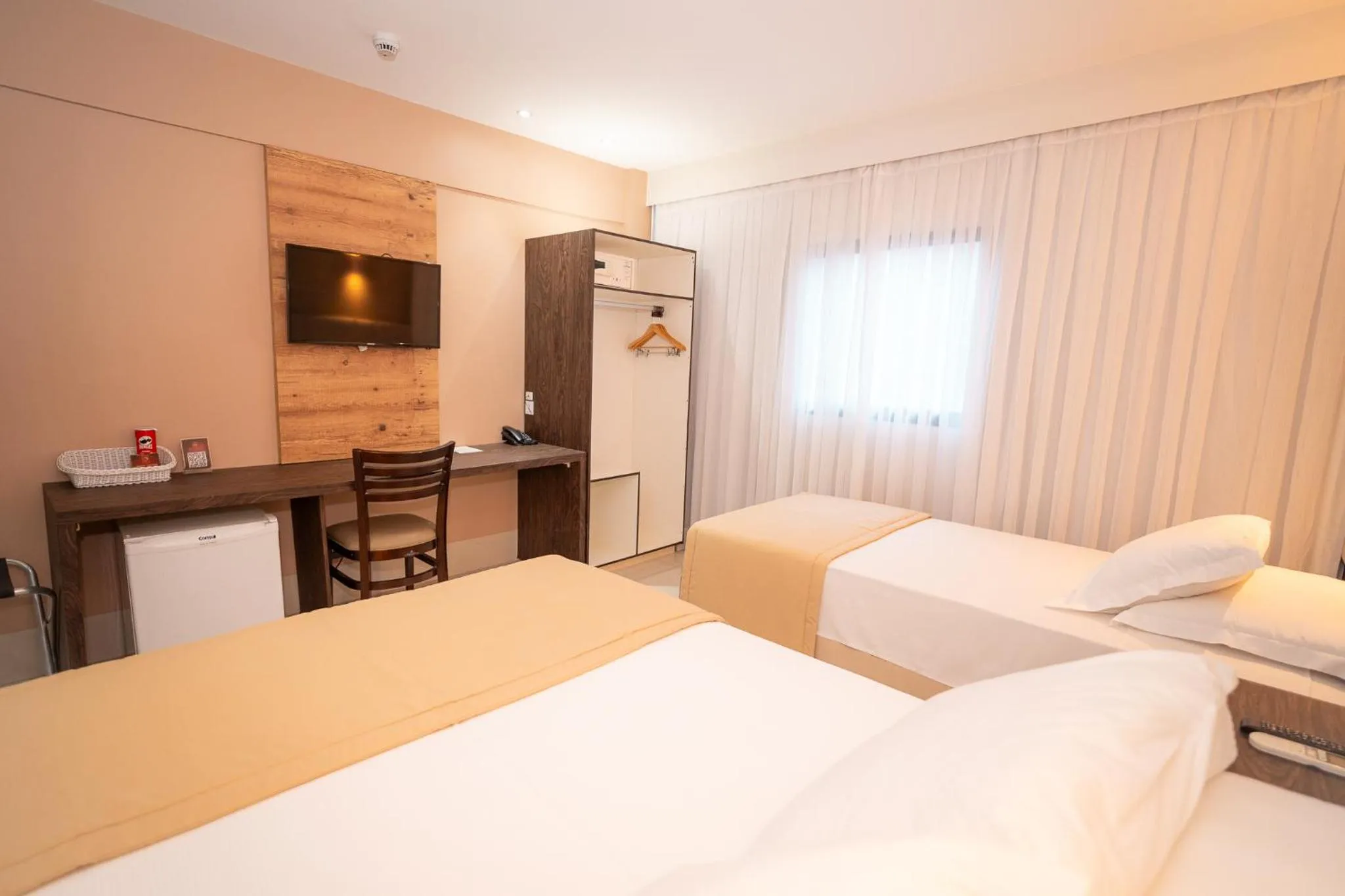 Bedroom, Bed in Hotel Girassol Plaza