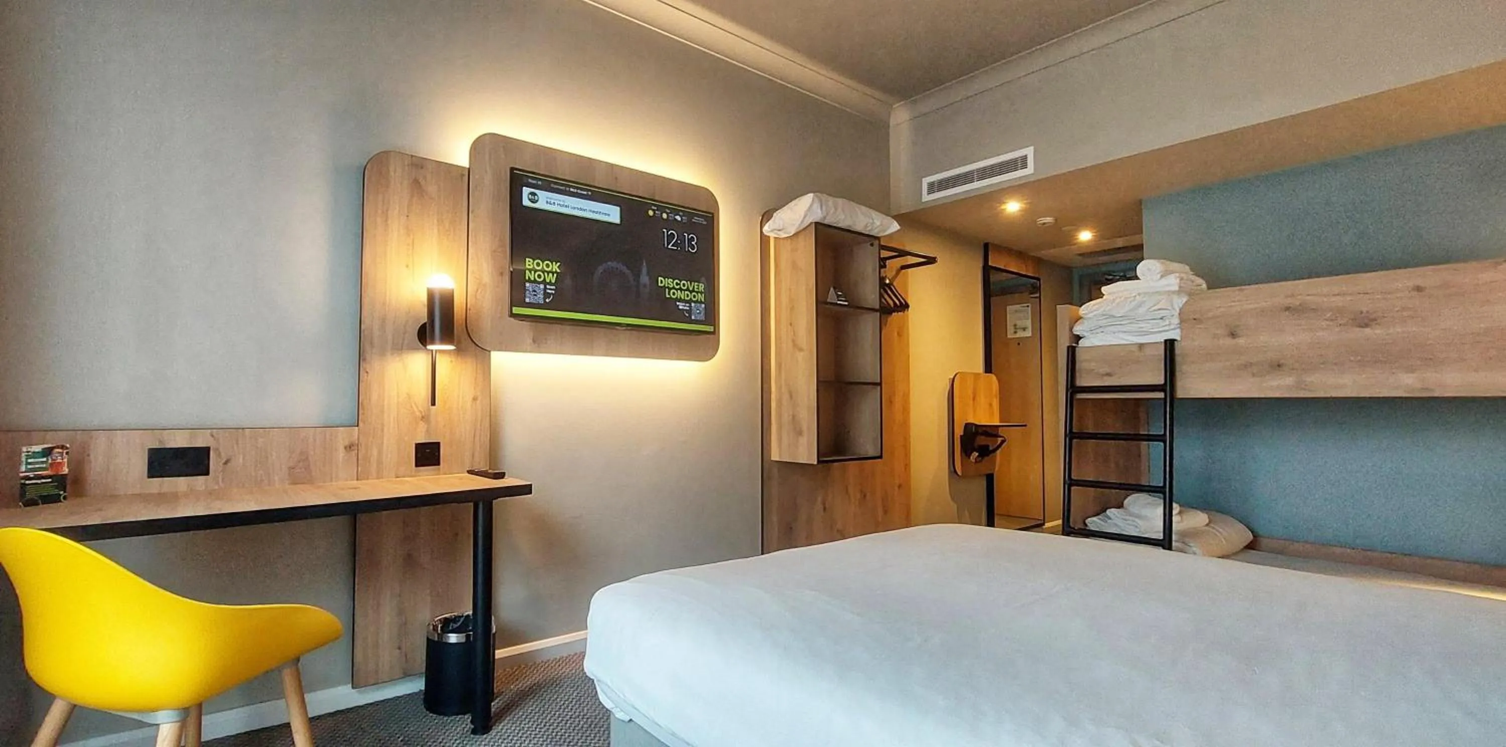 Photo of the whole room, Bed in B&B HOTEL Inverness