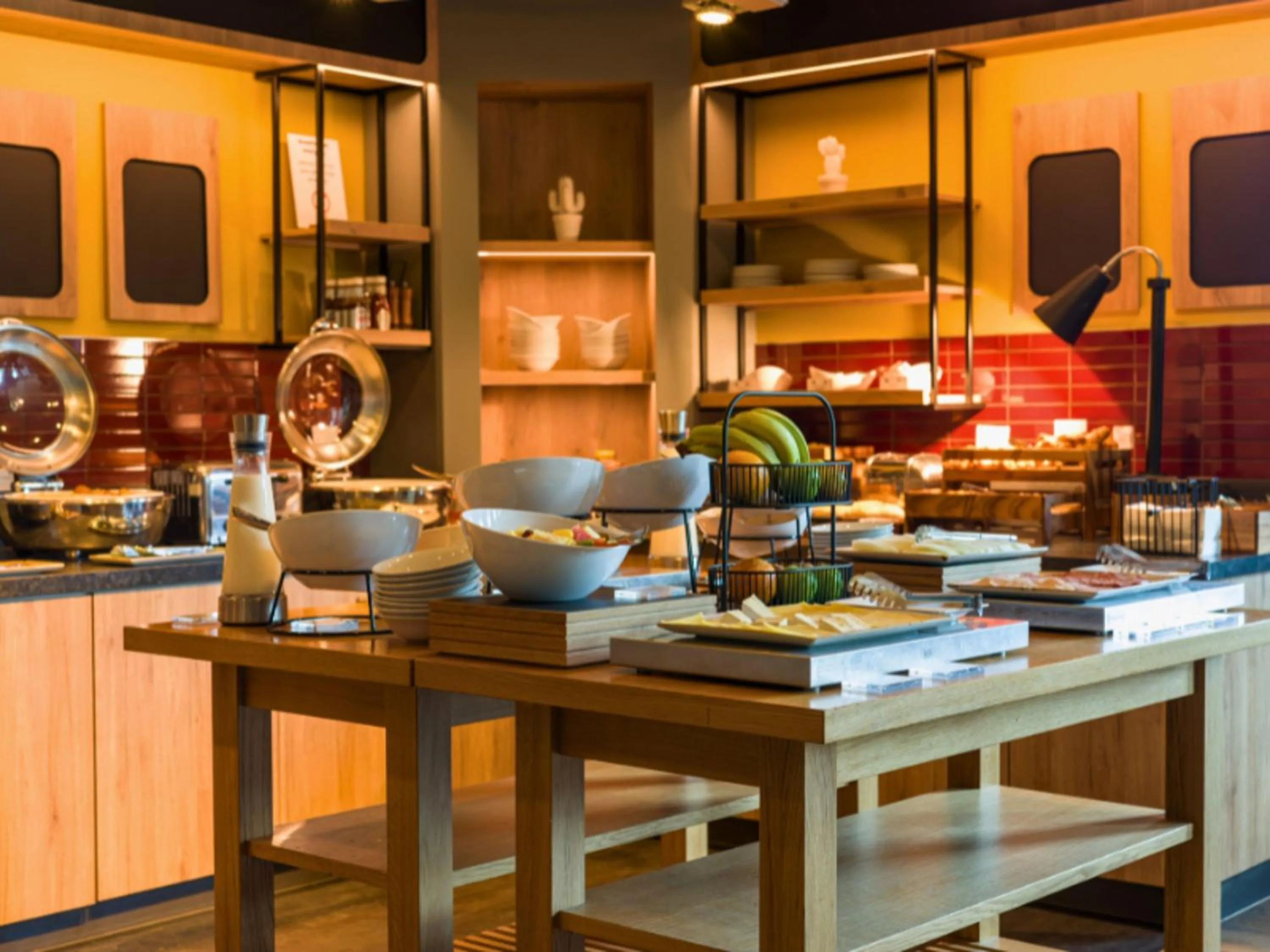 Restaurant/places to eat in B&B HOTEL Inverness