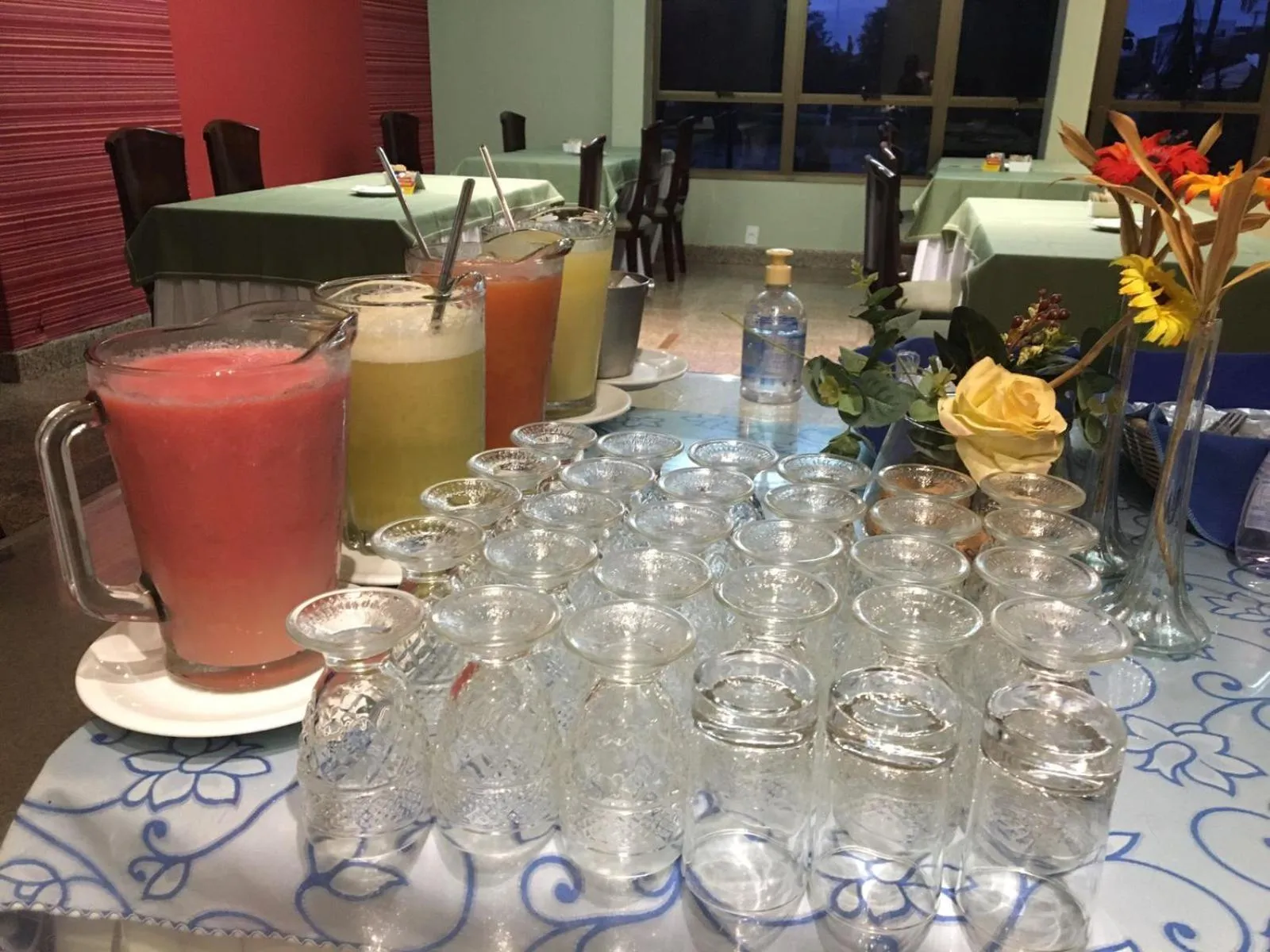 Breakfast in Pousada dos Girassóis