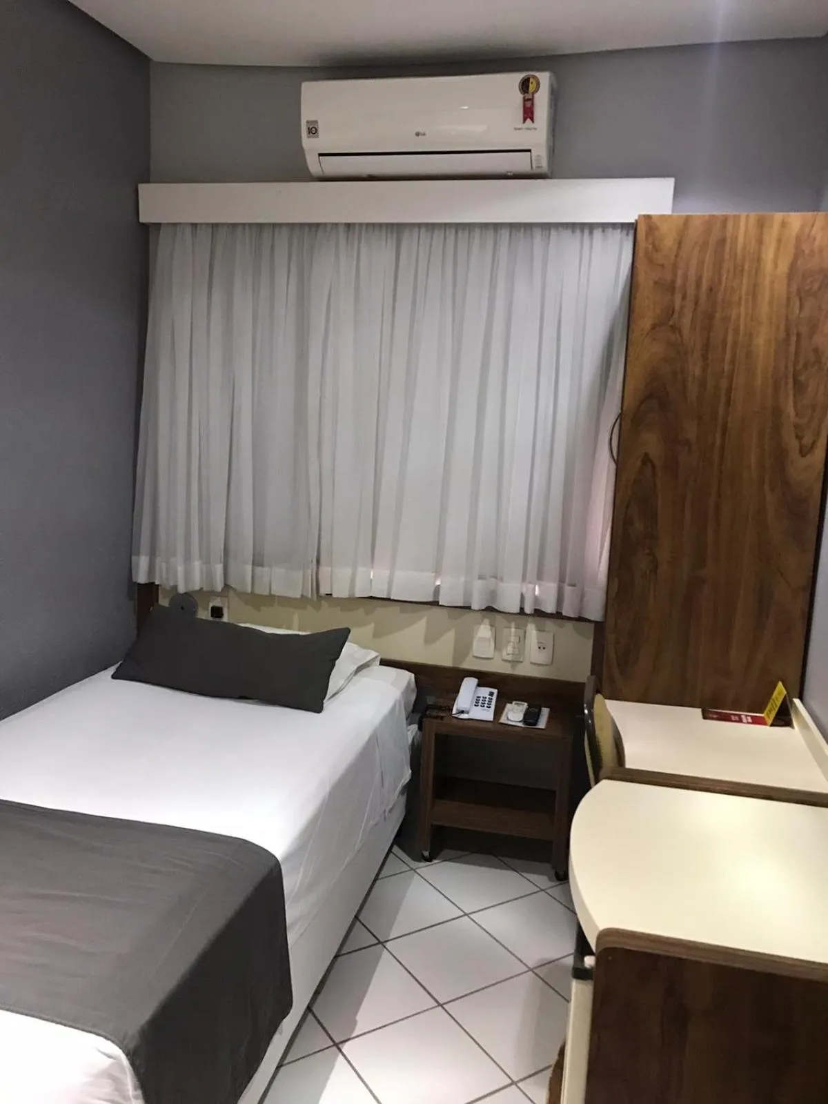 Bedroom, Bed in Pousada dos Girassóis