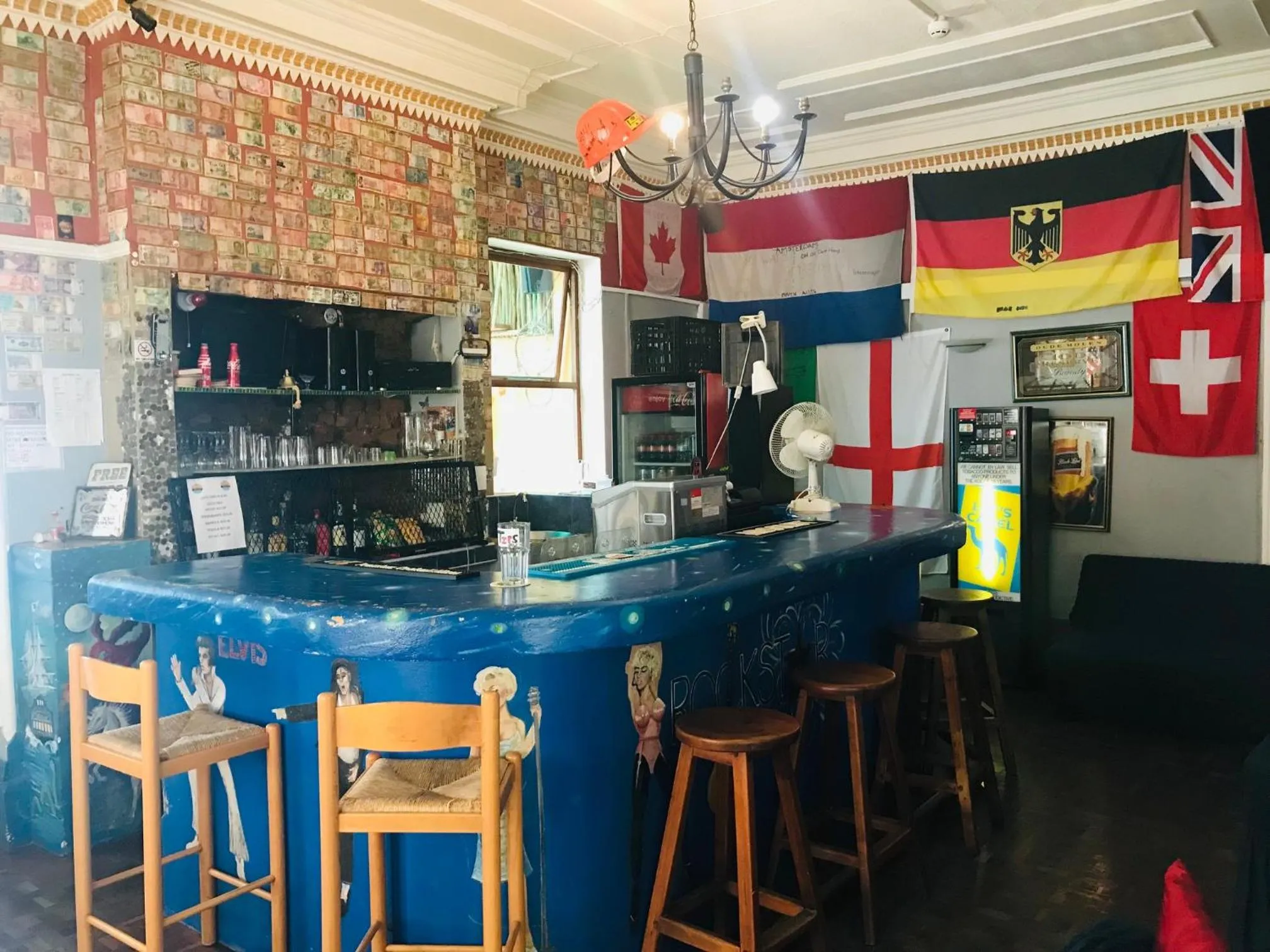 Property building in Big Blue Backpackers