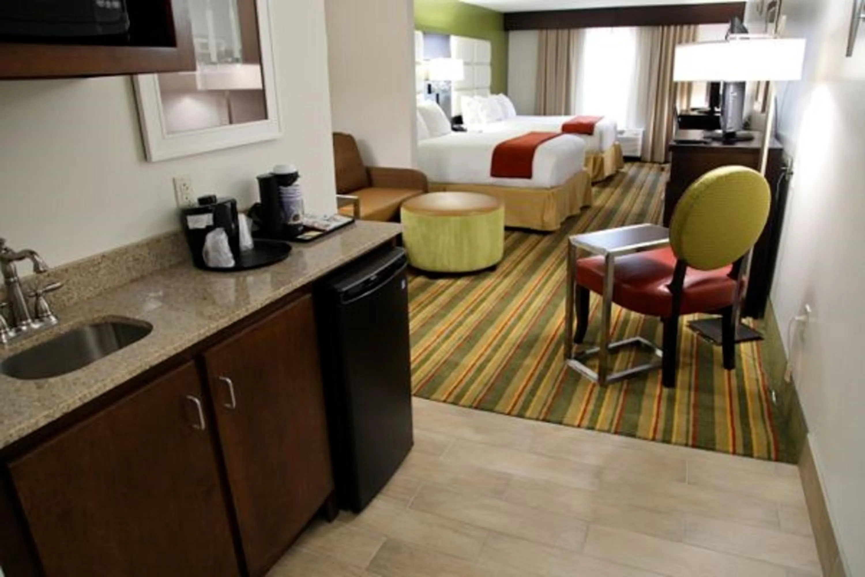 Photo of the whole room in Holiday Inn Express & Suites - Huntsville Airport by IHG