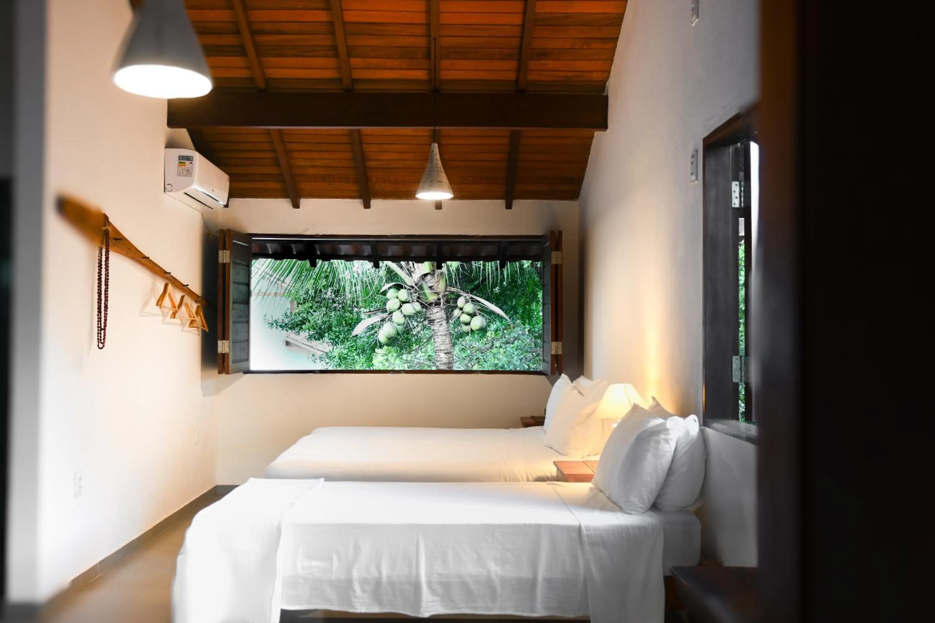 Photo of the whole room, Bed in Pousada Habitat Caraíva