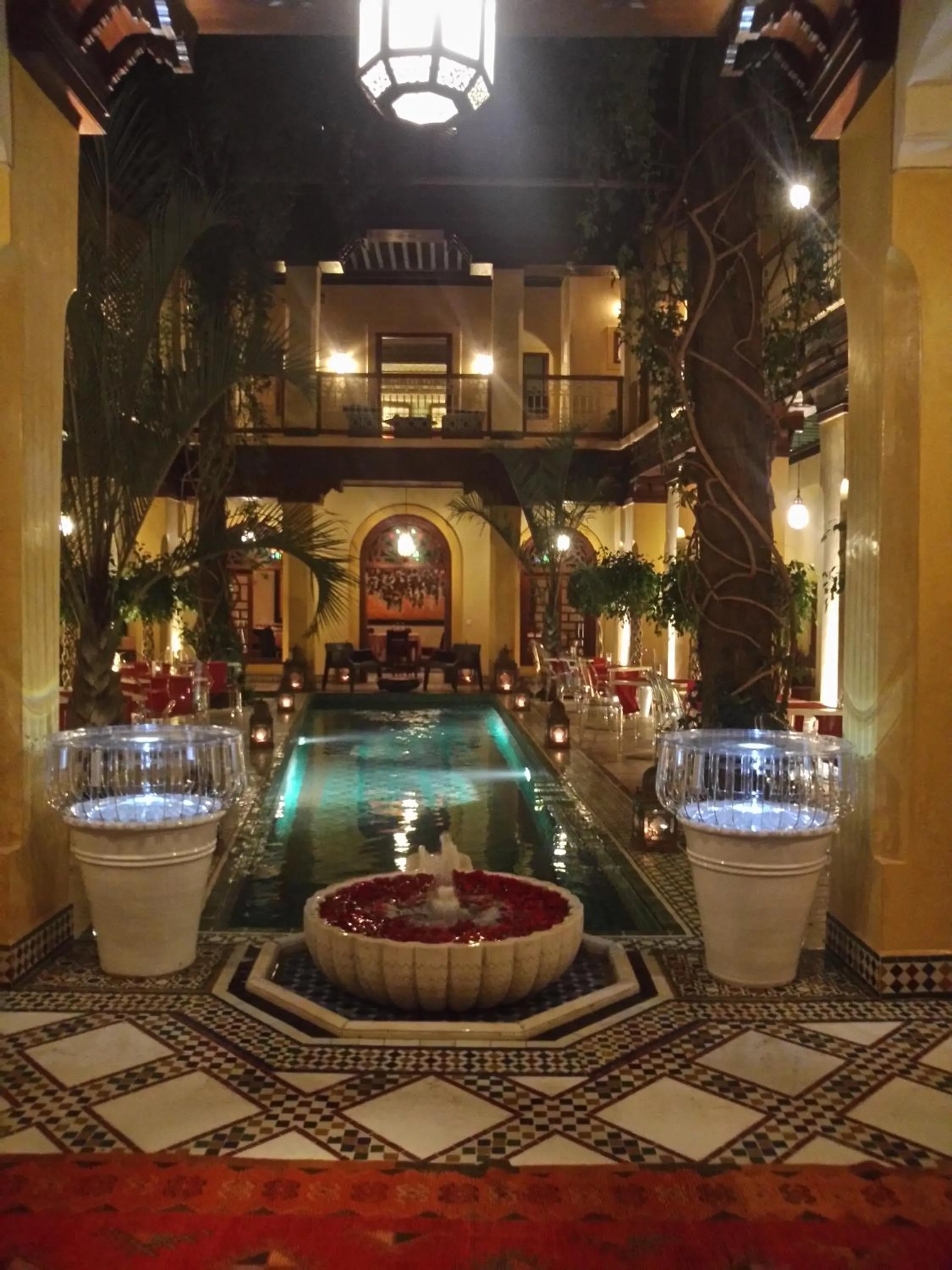 Restaurant/places to eat in Riyad Al Moussika