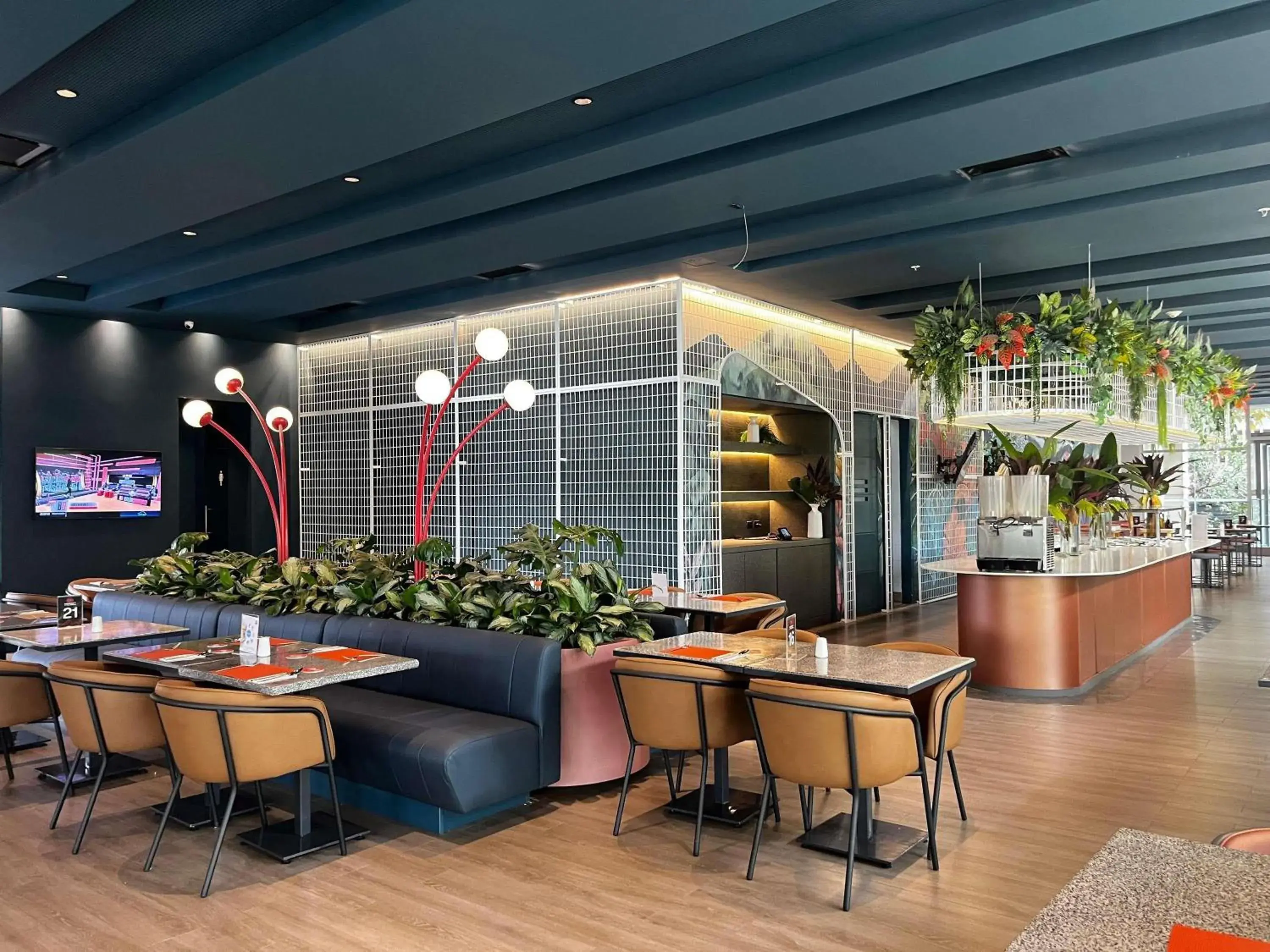 Restaurant/places to eat in ibis Medellin Restaurant/places to eat in ibis Medellin