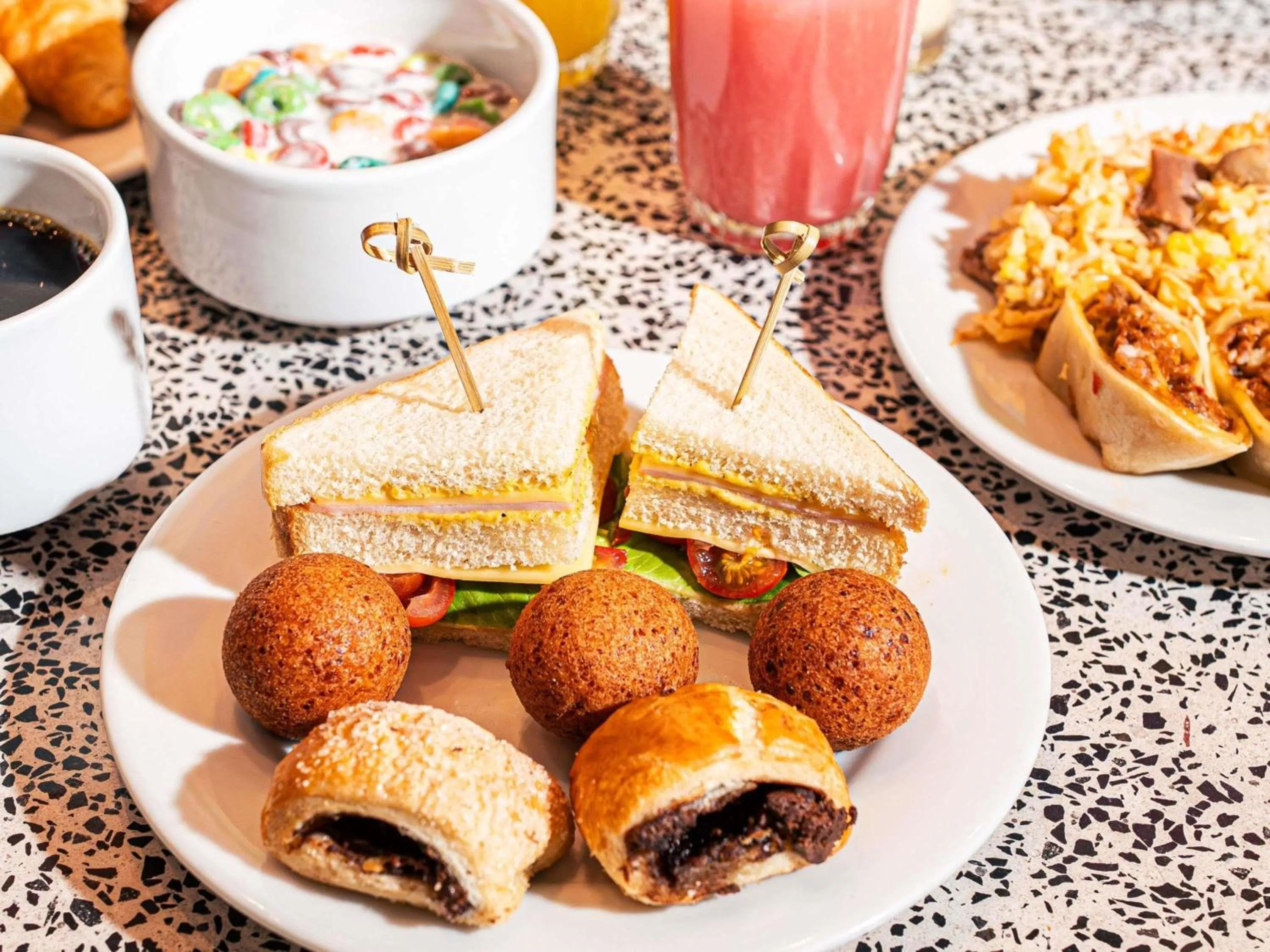 Breakfast in ibis Medellin