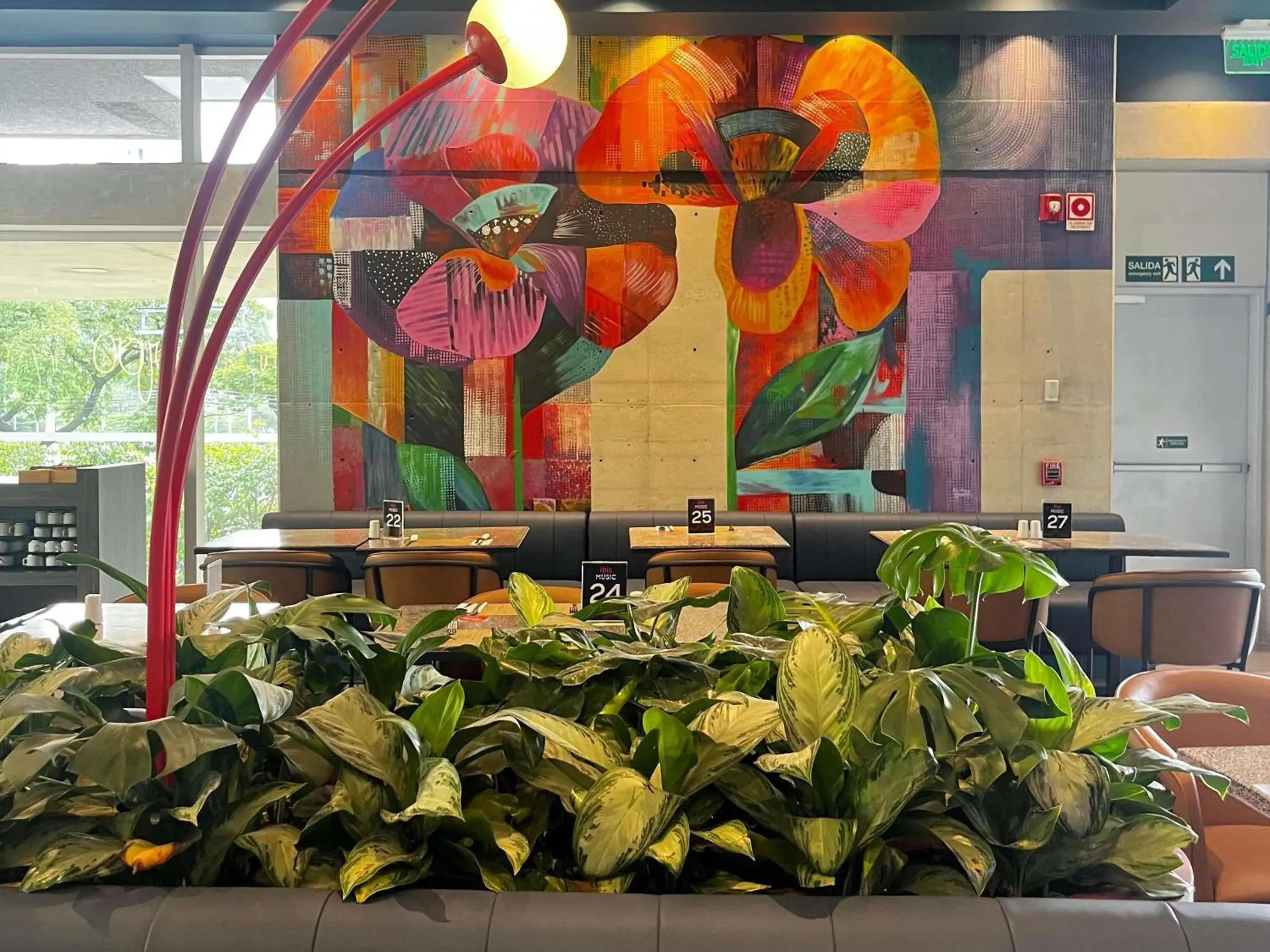 Restaurant/places to eat in ibis Medellin Restaurant/places to eat in ibis Medellin