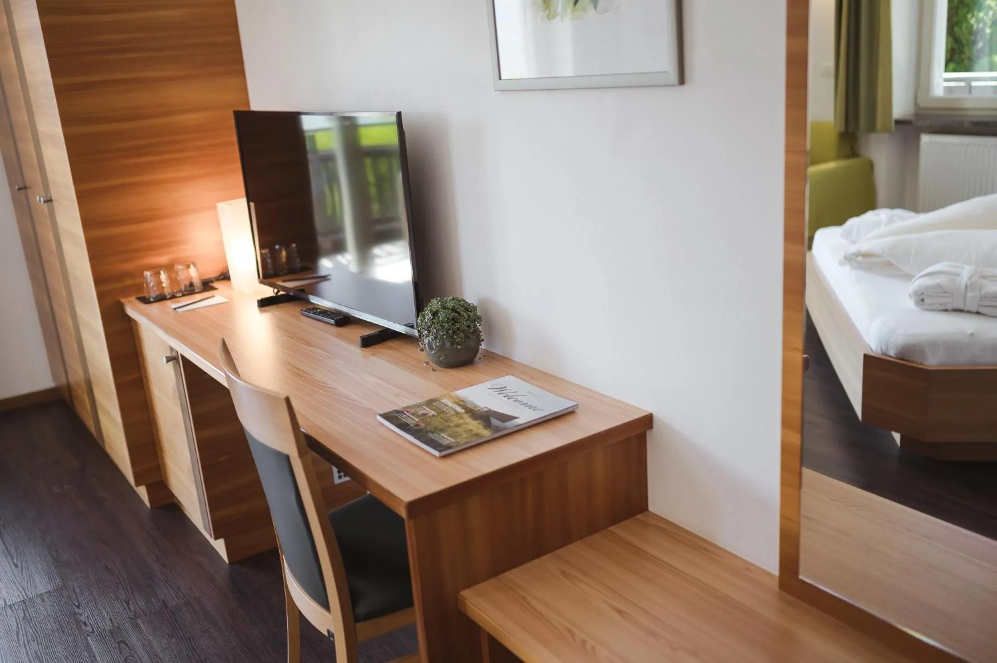 Photo of the whole room, Bed in Hotel - Appartements Schmied Hans