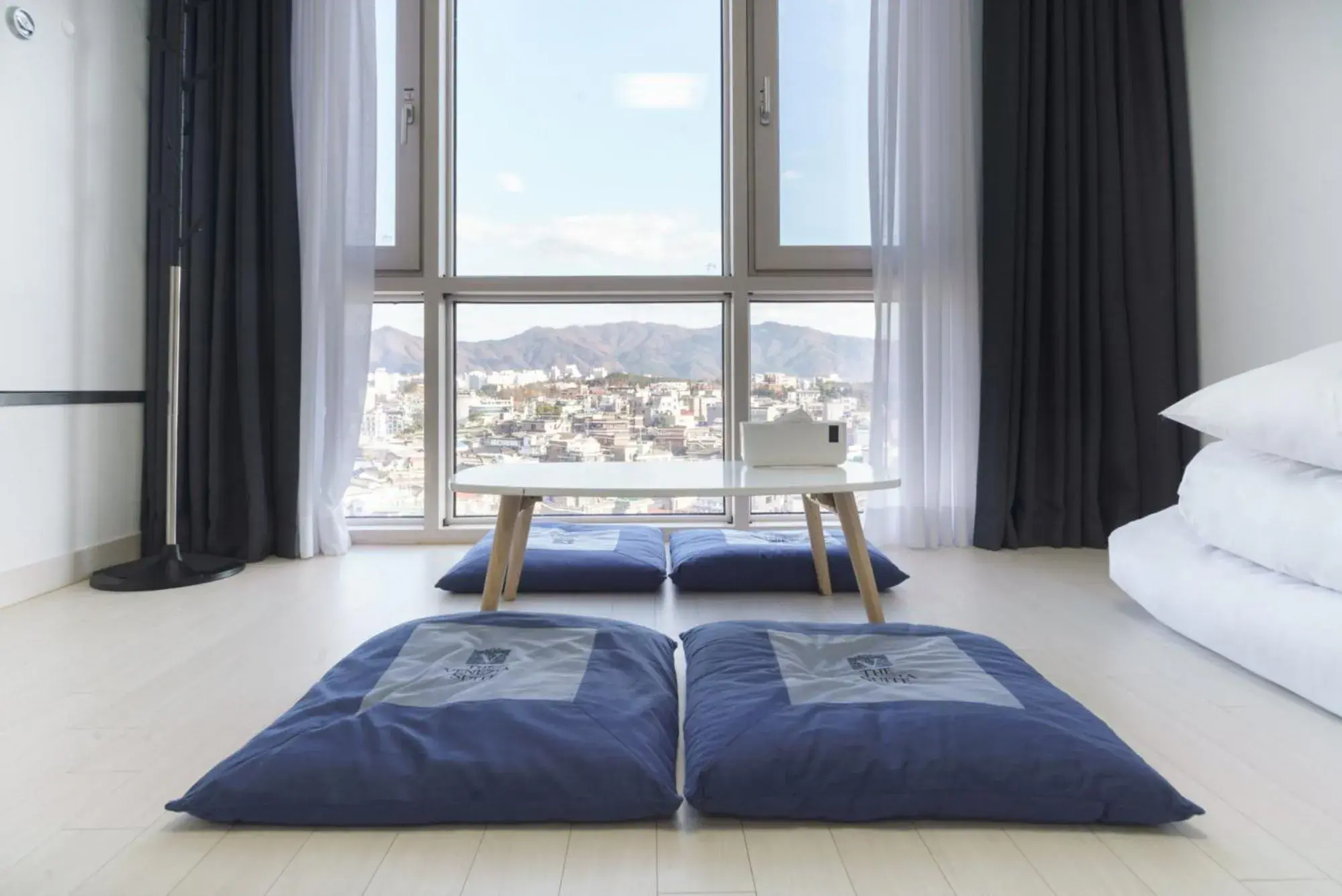 Photo of the whole room, Bed in The Venezia Suite Hotel Photo of the whole room, Bed in The Venezia Suite Hotel