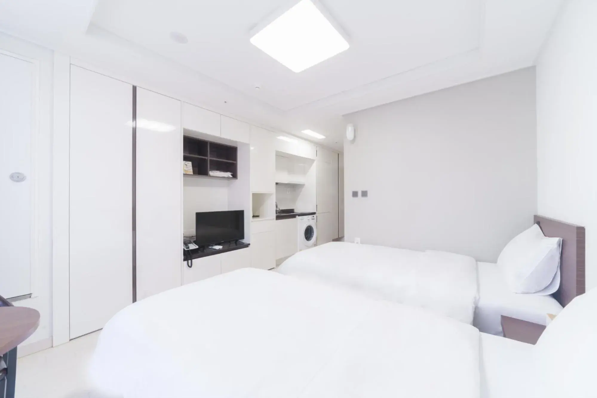 Bed in The Venezia Suite Hotel Bed in The Venezia Suite Hotel