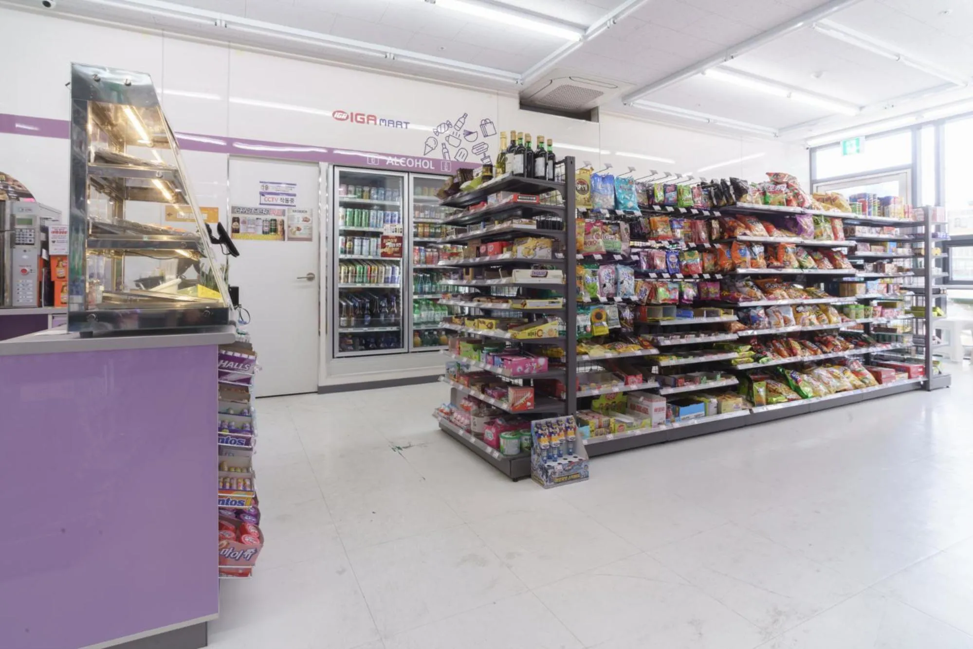On-site shops in The Venezia Suite Hotel