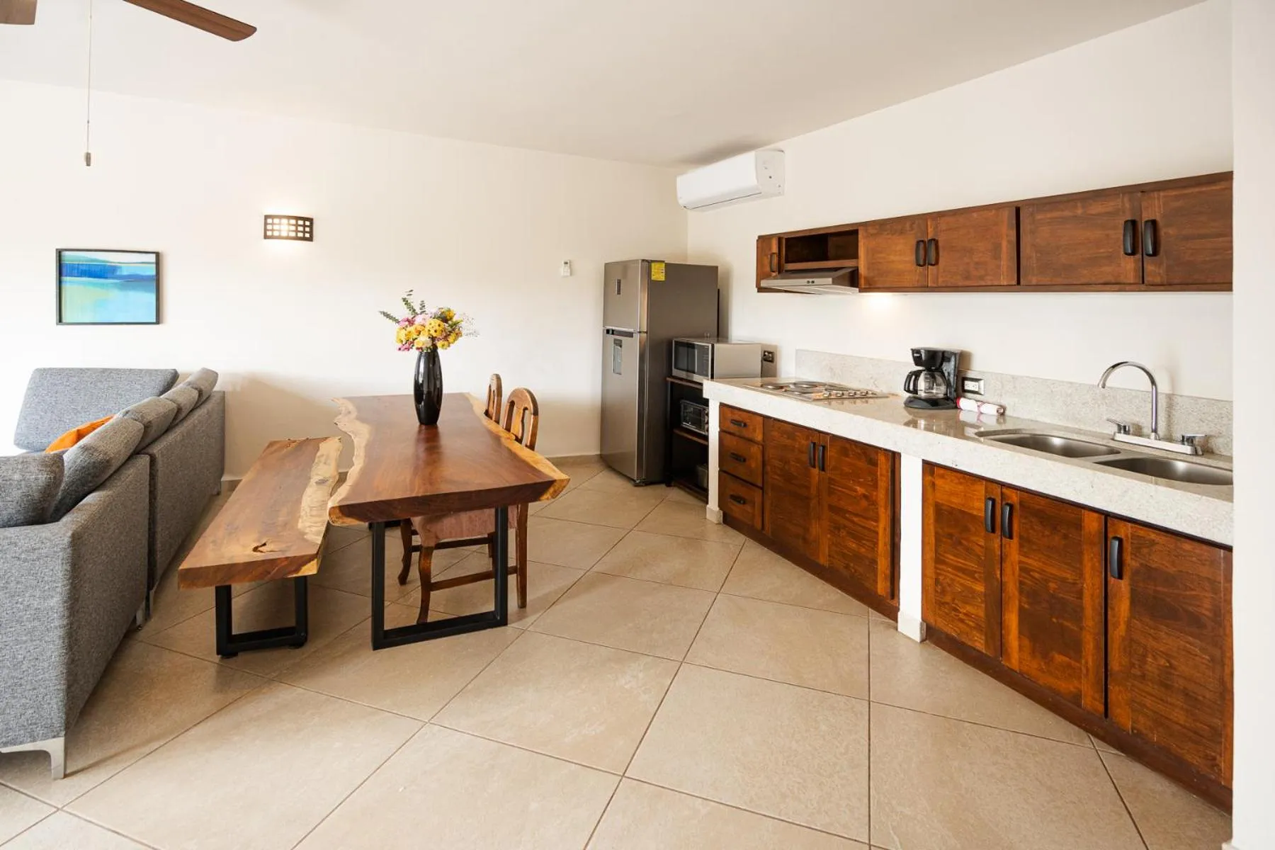 Kitchen or kitchenette in Hotel & Suites El Moro