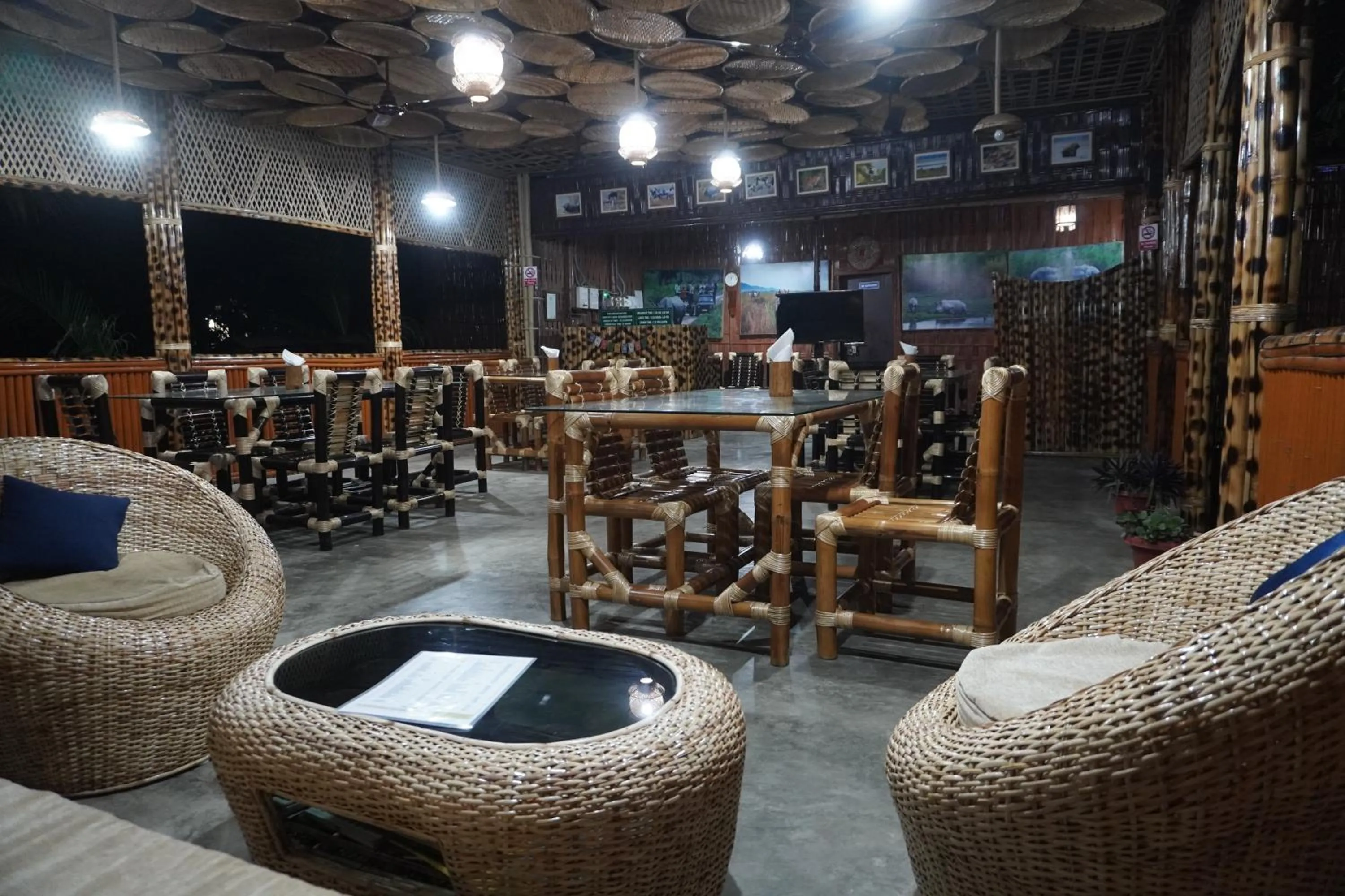 Restaurant/places to eat in Kaziranga Eco Camp