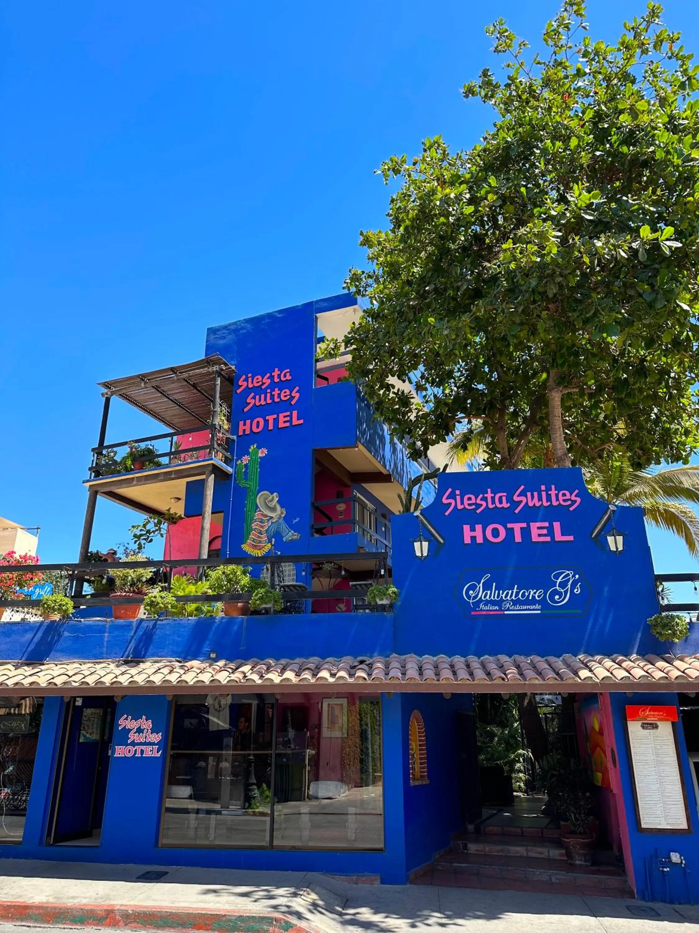 Property building in Siesta Suites Boutique Hotel