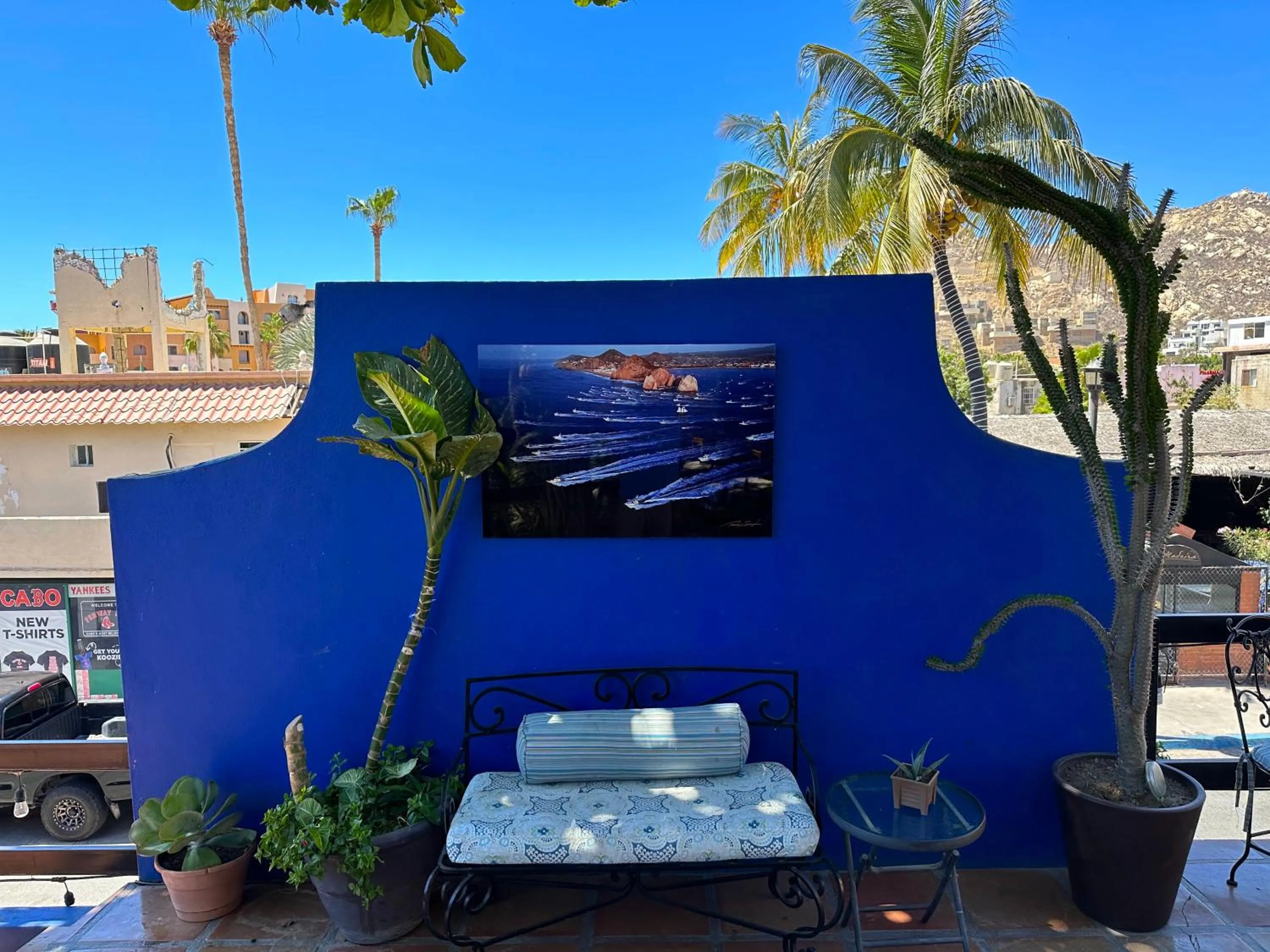 Seating area in Siesta Suites Boutique Hotel