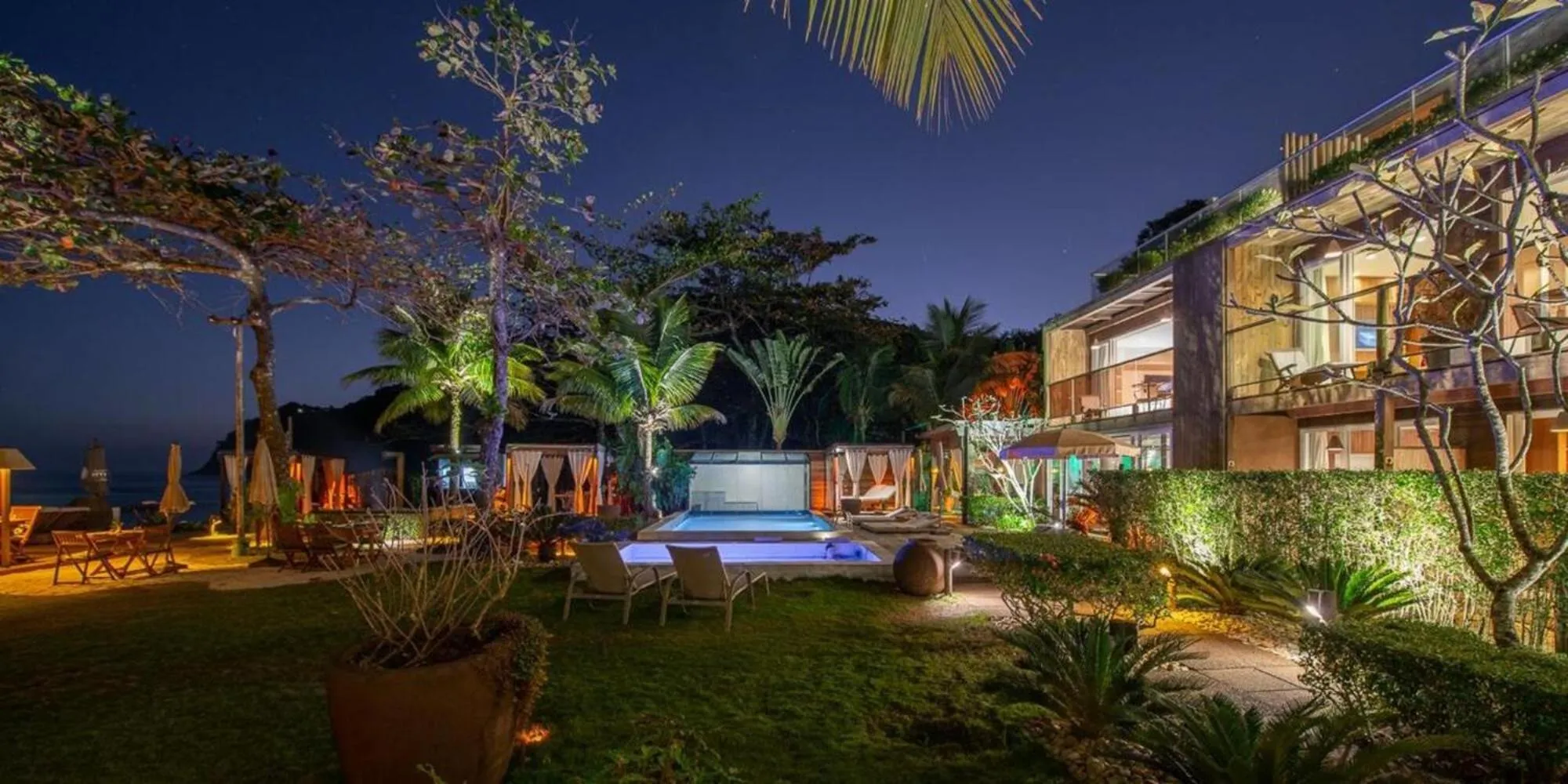 Property building in Hotel Spa Nau Royal