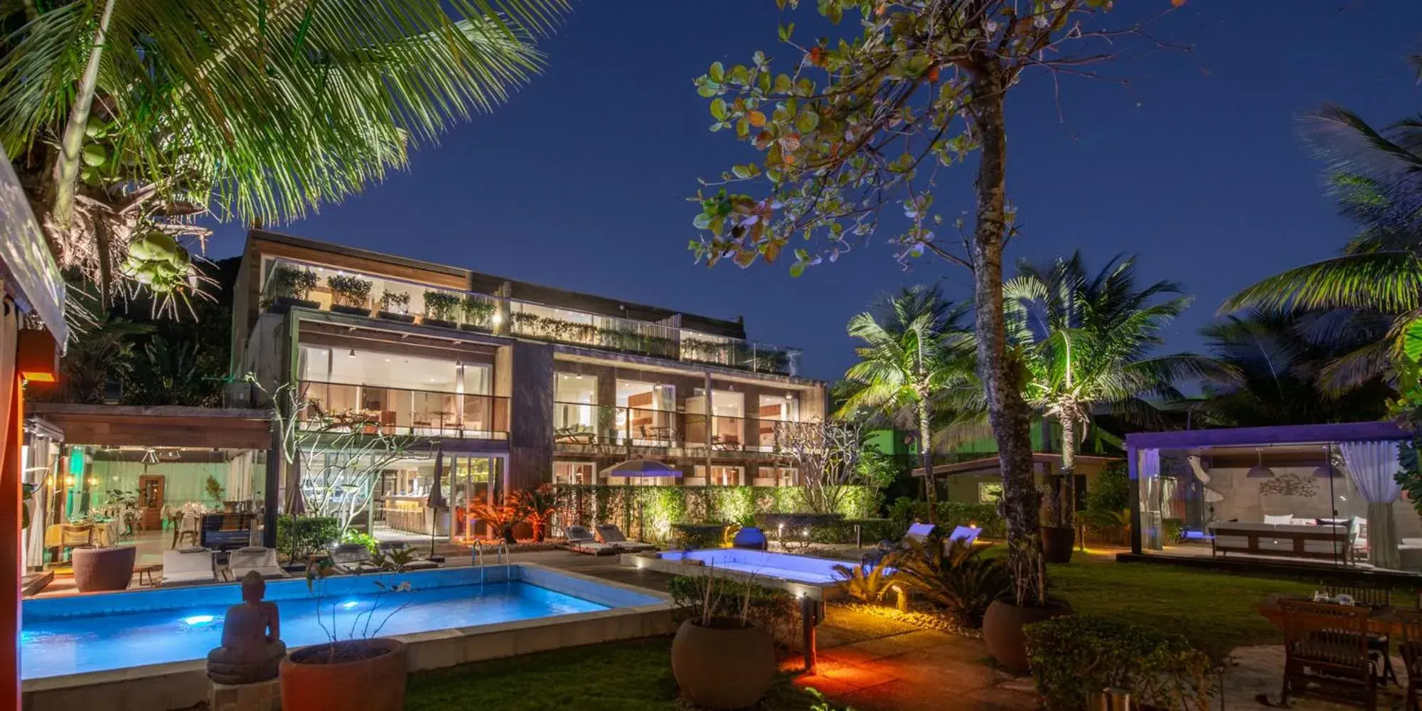 Property building in Hotel Spa Nau Royal Property building in Hotel Spa Nau Royal