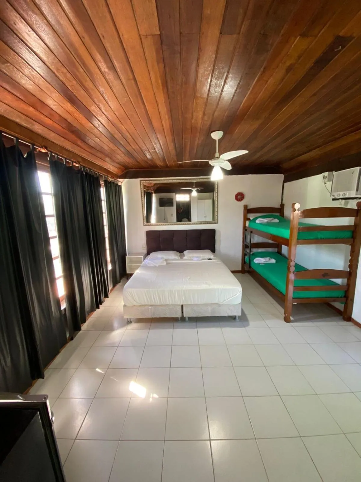 Bed in Pousada Ferradura Beach