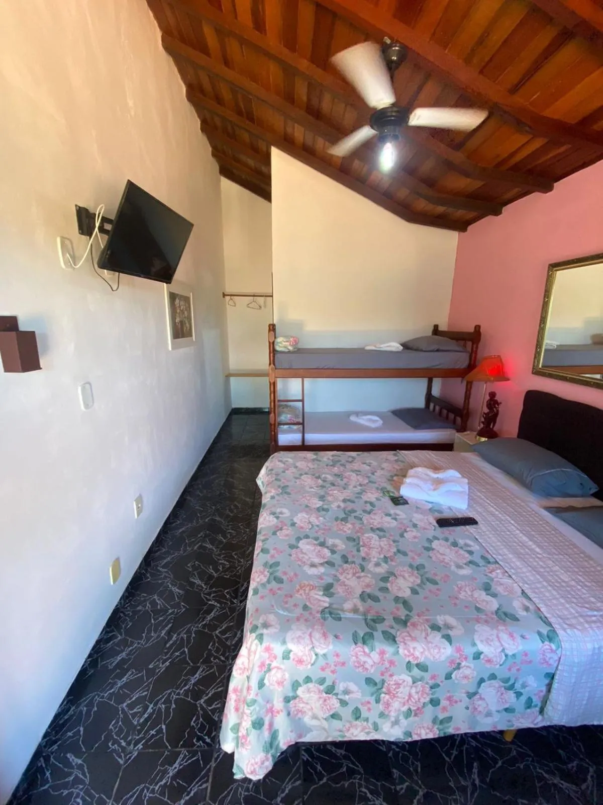 Bed in Pousada Ferradura Beach